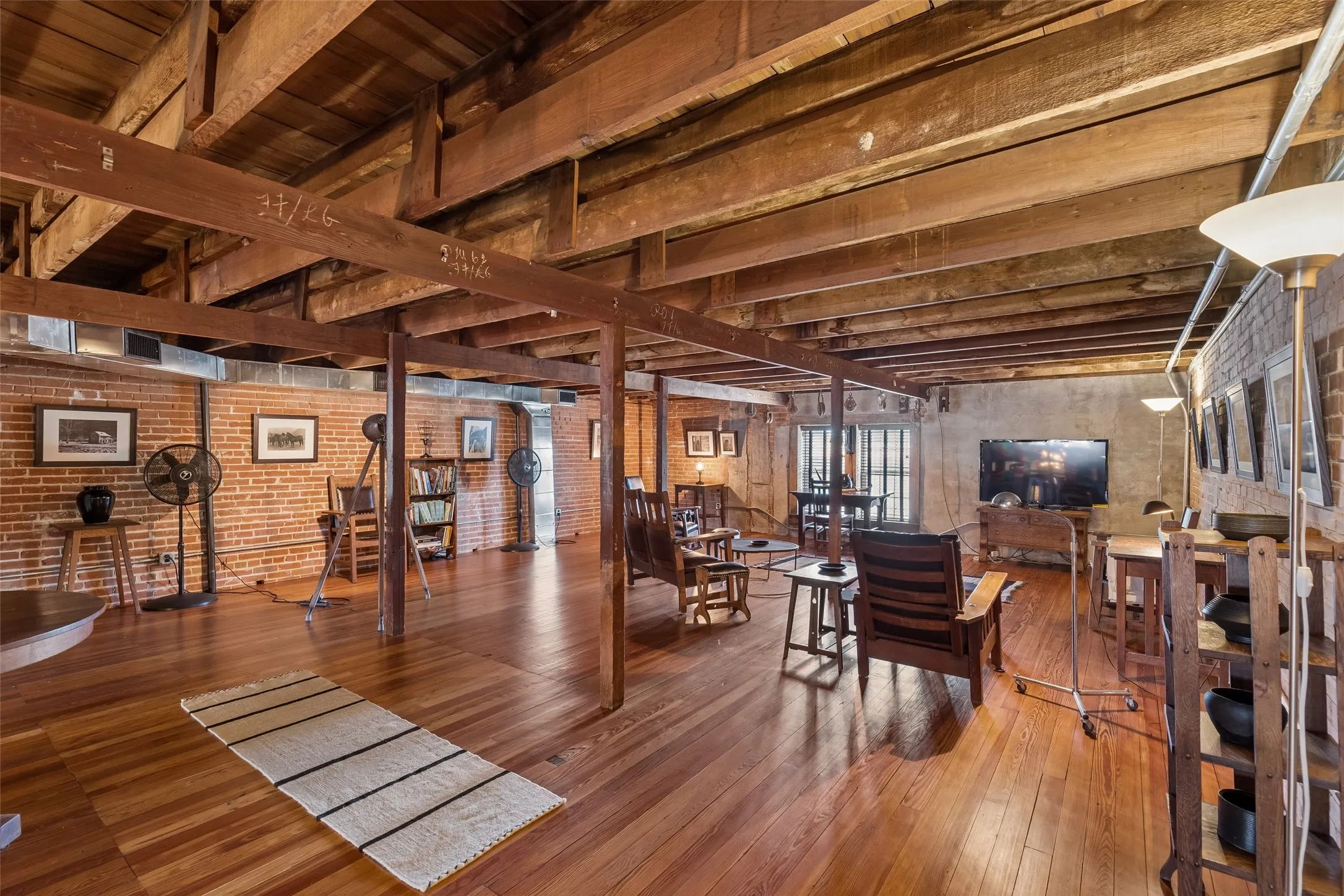 Single Family Residence For Sale in Grayson County , 118 W Grand Street 0, Whitewright, Texas 75491, 1 Bedroom, 2 Bathrooms, Garage spaces, 3,550 Sqft, built in 1908, Price $599,000, mls#21338070, Real Estate Agent in Whitewright, Homes For Sale in Grayson county, Homes For Sale in Whitewright, Realtor in Whitewright Texas, Real Estate Brokerage Independent Realty Texas, Luminita Cordes Realtor