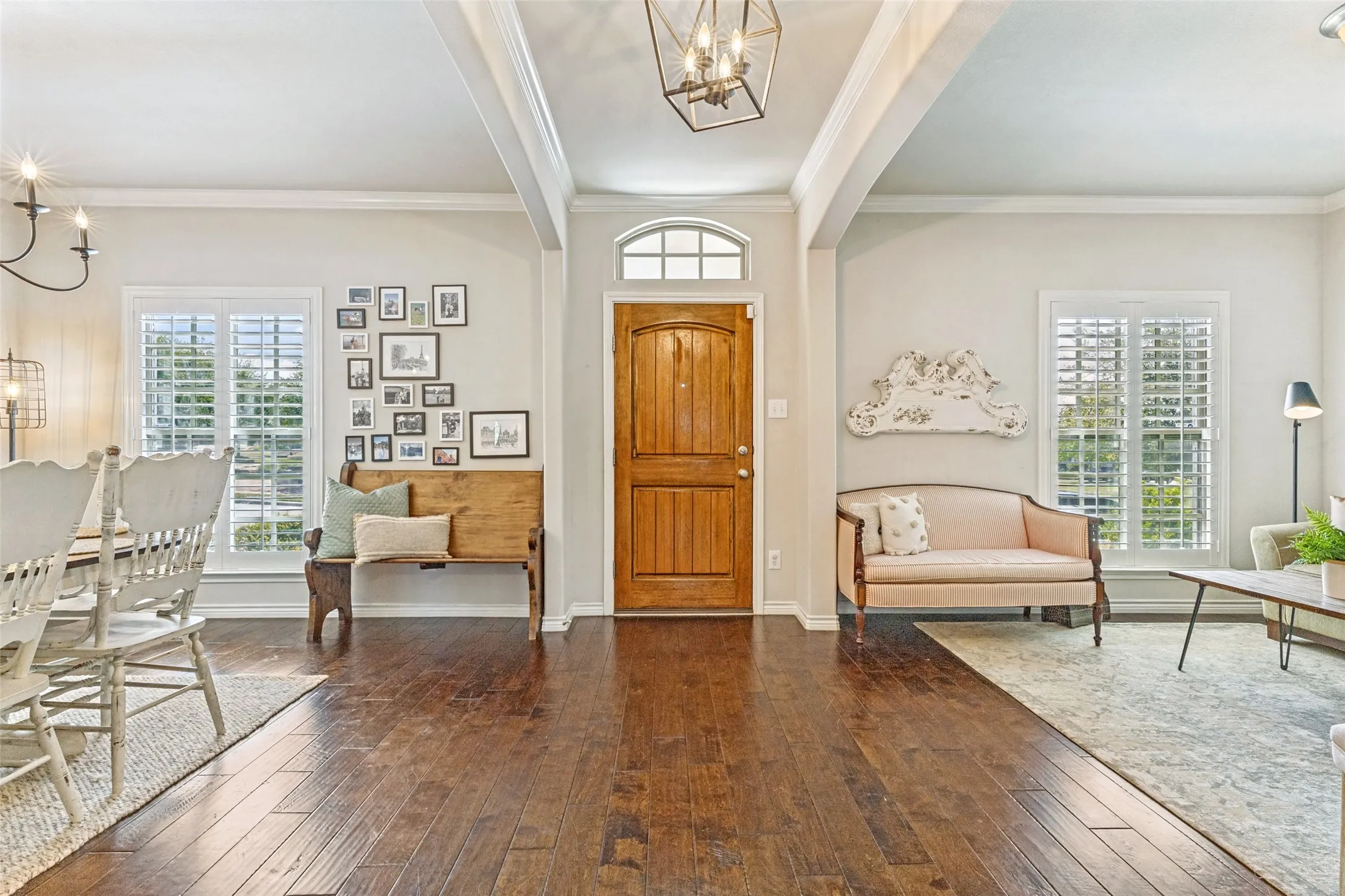 Single Family Residence For Sale in Parker County , 119 Blue Stem Lane, Aledo, Texas 76008, 4 Bedroom, 3 Bathroom, 2 Garage spaces, 2,902 Sqft, built in 2014, mls#21338071, Real Estate Agent in Aledo, Homes For Sale in Parker county, Homes For Sale in Aledo, Realtor in Aledo Texas, Real Estate Brokerage Independent Realty Texas, Luminita Cordes Realtor