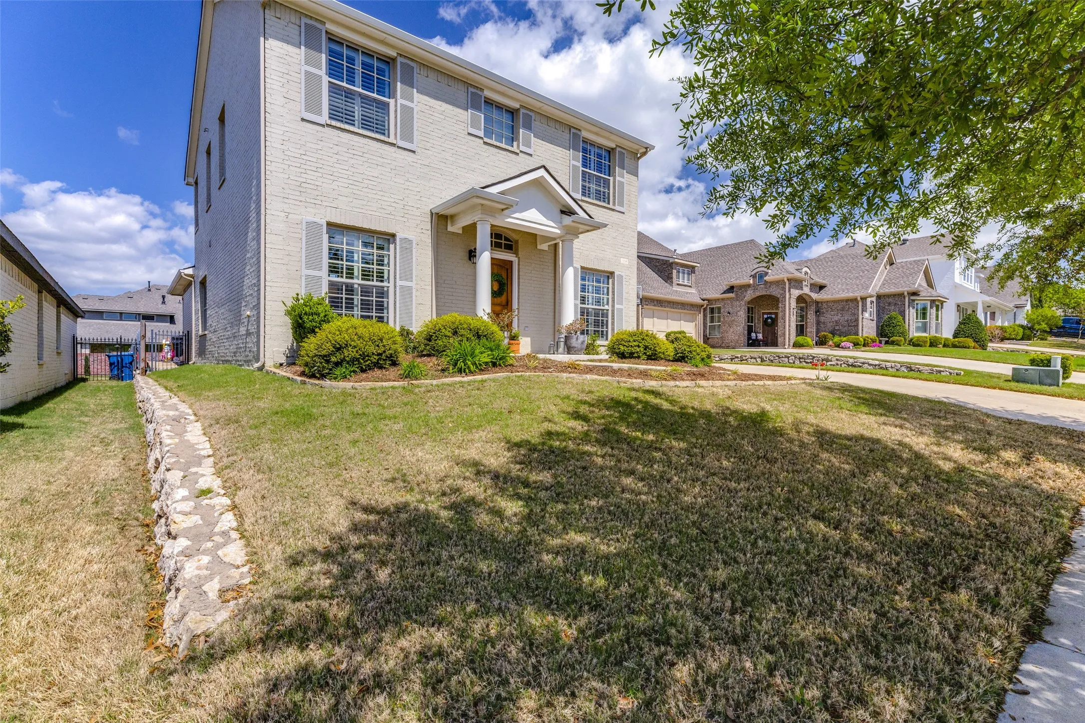 Single Family Residence For Sale in Parker County , 119 Blue Stem Lane, Aledo, Texas 76008, 4 Bedroom, 3 Bathroom, 2 Garage spaces, 2,902 Sqft, built in 2014, mls#21338071, Real Estate Agent in Aledo, Homes For Sale in Parker county, Homes For Sale in Aledo, Realtor in Aledo Texas, Real Estate Brokerage Independent Realty Texas, Luminita Cordes Realtor