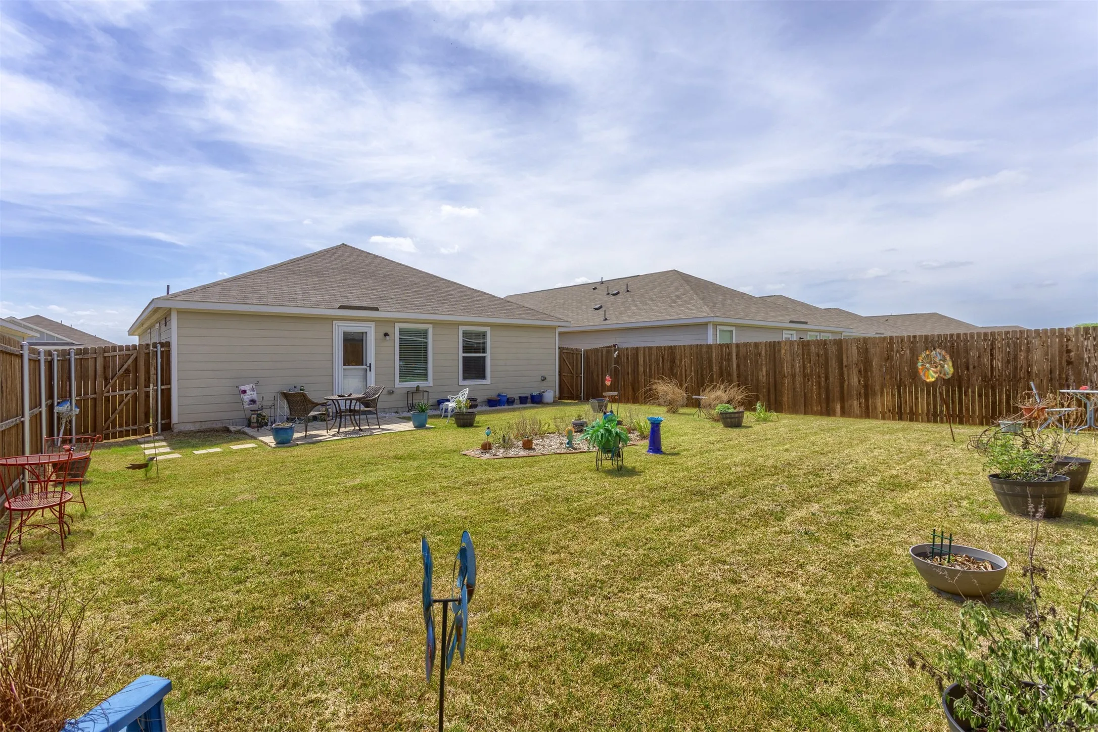 Single Family Residence For Sale in Collin County , 322 Ashbrook Way, Princeton, Texas 75407, 3 Bedroom, 2 Bathroom, 2 Garage spaces, 1,260 Sqft, built in 2023, mls#21312824, Real Estate Agent in Princeton, Homes For Sale in Collin county, Homes For Sale in Princeton, Realtor in Princeton Texas, Real Estate Brokerage Independent Realty Texas, Luminita Cordes Realtor