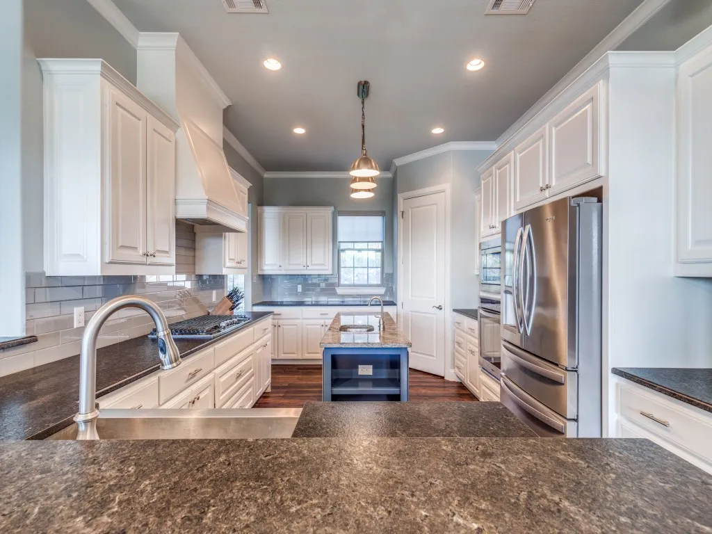 Single Family Residence For Sale in Wise County , 165 Cote D Azur Drive, Chico, Texas 76431, 4 Bedrooms, 5 Bathrooms, 4 Garage spaces, 3,178 Sqft, built in 2017, Price $1,290,000, mls#21336380, Real Estate Agent in Chico, Homes For Sale in Wise county, Homes For Sale in Chico, Realtor in Chico Texas, Real Estate Brokerage Independent Realty Texas, Luminita Cordes Realtor