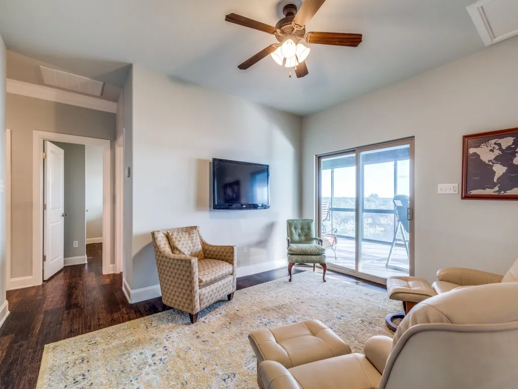 Single Family Residence For Sale in Wise County , 165 Cote D Azur Drive, Chico, Texas 76431, 4 Bedrooms, 5 Bathrooms, 4 Garage spaces, 3,178 Sqft, built in 2017, Price $1,290,000, mls#21336380, Real Estate Agent in Chico, Homes For Sale in Wise county, Homes For Sale in Chico, Realtor in Chico Texas, Real Estate Brokerage Independent Realty Texas, Luminita Cordes Realtor