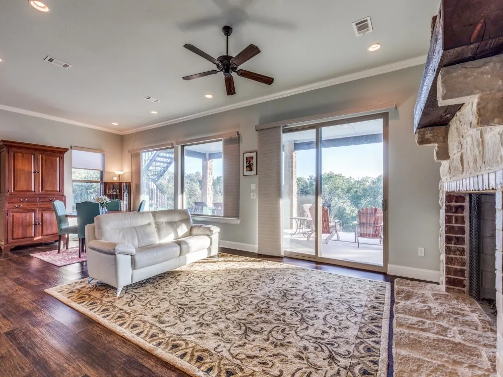 Single Family Residence For Sale in Wise County , 165 Cote D Azur Drive, Chico, Texas 76431, 4 Bedrooms, 5 Bathrooms, 4 Garage spaces, 3,178 Sqft, built in 2017, Price $1,290,000, mls#21336380, Real Estate Agent in Chico, Homes For Sale in Wise county, Homes For Sale in Chico, Realtor in Chico Texas, Real Estate Brokerage Independent Realty Texas, Luminita Cordes Realtor