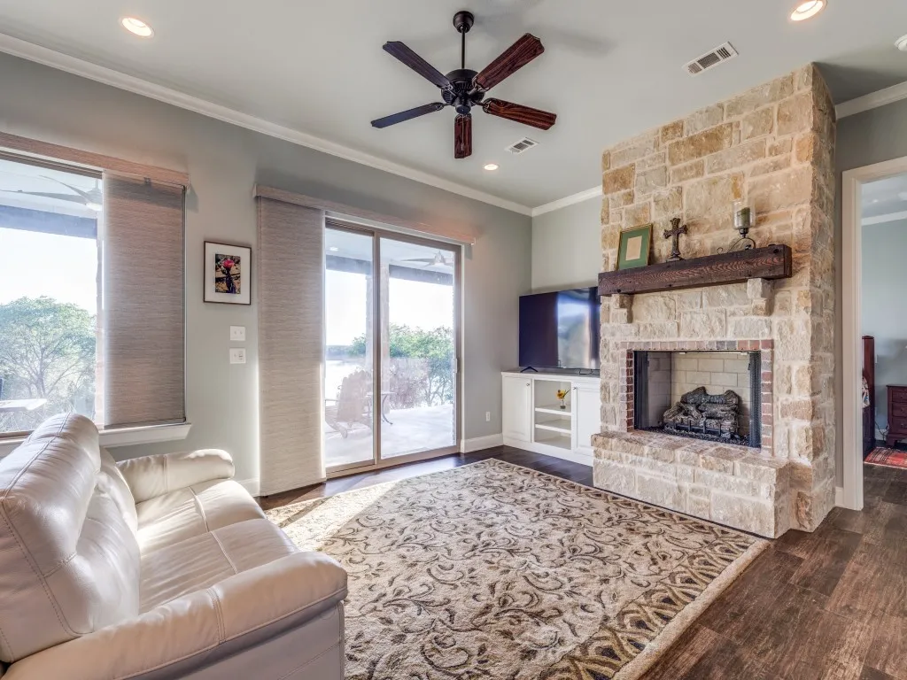 Single Family Residence For Sale in Wise County , 165 Cote D Azur Drive, Chico, Texas 76431, 4 Bedrooms, 5 Bathrooms, 4 Garage spaces, 3,178 Sqft, built in 2017, Price $1,290,000, mls#21336380, Real Estate Agent in Chico, Homes For Sale in Wise county, Homes For Sale in Chico, Realtor in Chico Texas, Real Estate Brokerage Independent Realty Texas, Luminita Cordes Realtor