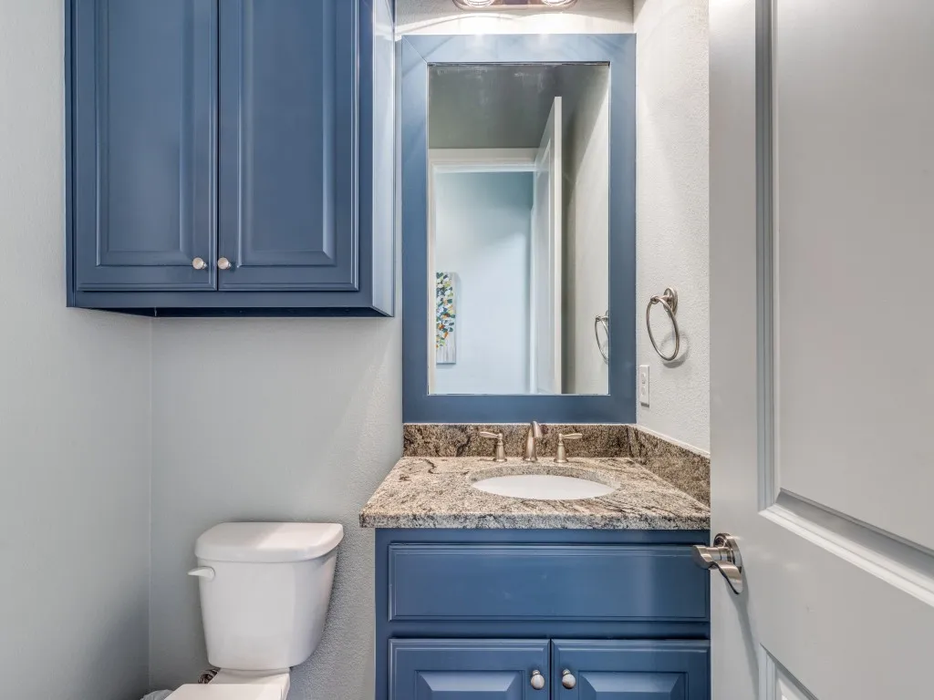 Single Family Residence For Sale in Wise County , 165 Cote D Azur Drive, Chico, Texas 76431, 4 Bedrooms, 5 Bathrooms, 4 Garage spaces, 3,178 Sqft, built in 2017, Price $1,290,000, mls#21336380, Real Estate Agent in Chico, Homes For Sale in Wise county, Homes For Sale in Chico, Realtor in Chico Texas, Real Estate Brokerage Independent Realty Texas, Luminita Cordes Realtor