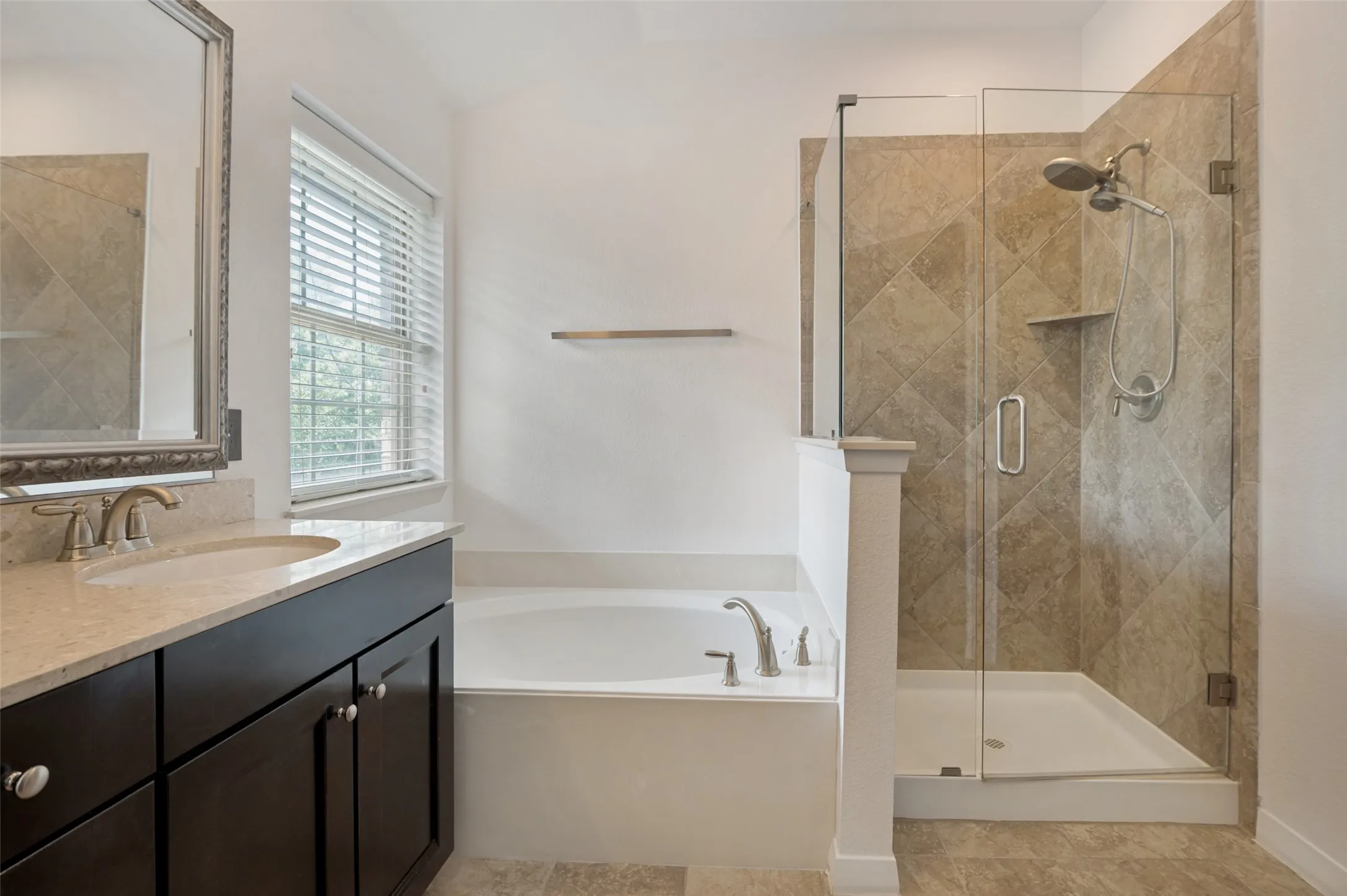 Townhouse For Sale in Dallas County , 3906 Asbury Lane, Addison, Texas 75001, 3 Bedroom, 4 Bathroom, 2 Garage spaces, 2,573 Sqft, built in 2010, Price $499,900, mls#21336107, Real Estate Agent in Addison, Homes For Sale in Dallas county, Homes For Sale in Addison, Realtor in Addison Texas, Real Estate Brokerage Independent Realty Texas, Luminita Cordes Realtor