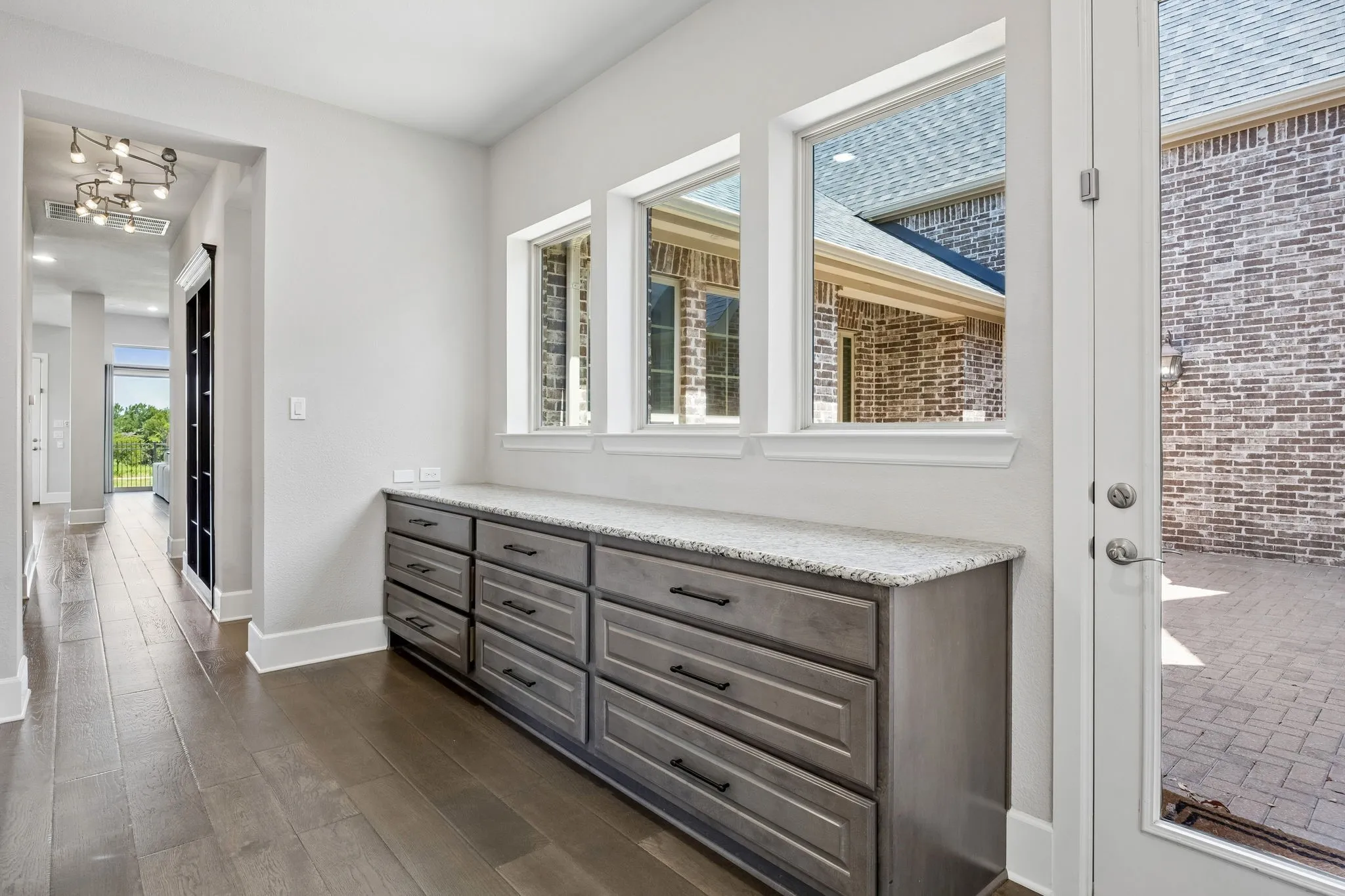 Single Family Residence For Sale in Denton County , 4550 Honeyvine Lane, Prosper, Texas 75078, 4 Bedroom, 5 Bathroom, 3 Garage spaces, 5,164 Sqft, built in 2015, mls#21331532, Real Estate Agent in Prosper, Homes For Sale in Denton county, Homes For Sale in Prosper, Realtor in Prosper Texas, Real Estate Brokerage Independent Realty Texas, Luminita Cordes Realtor