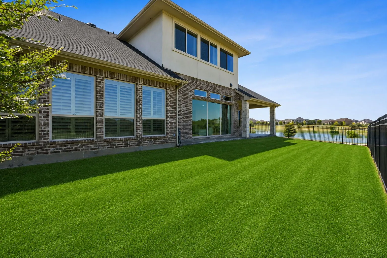 Single Family Residence For Sale in Denton County , 4550 Honeyvine Lane, Prosper, Texas 75078, 4 Bedroom, 5 Bathroom, 3 Garage spaces, 5,164 Sqft, built in 2015, mls#21331532, Real Estate Agent in Prosper, Homes For Sale in Denton county, Homes For Sale in Prosper, Realtor in Prosper Texas, Real Estate Brokerage Independent Realty Texas, Luminita Cordes Realtor