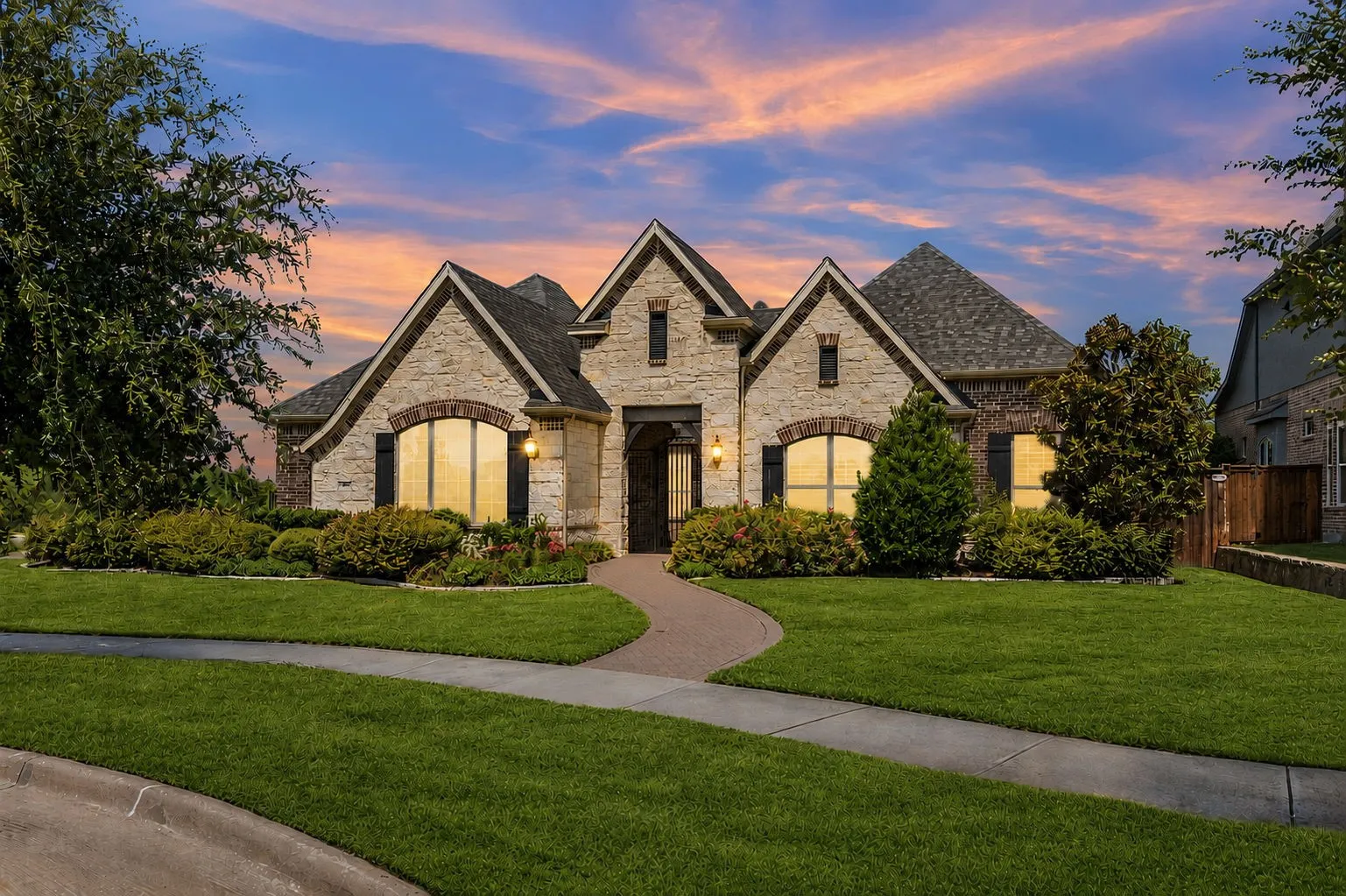 Single Family Residence For Sale in Denton County , 4550 Honeyvine Lane, Prosper, Texas 75078, 4 Bedroom, 5 Bathroom, 3 Garage spaces, 5,164 Sqft, built in 2015, mls#21331532, Real Estate Agent in Prosper, Homes For Sale in Denton county, Homes For Sale in Prosper, Realtor in Prosper Texas, Real Estate Brokerage Independent Realty Texas, Luminita Cordes Realtor