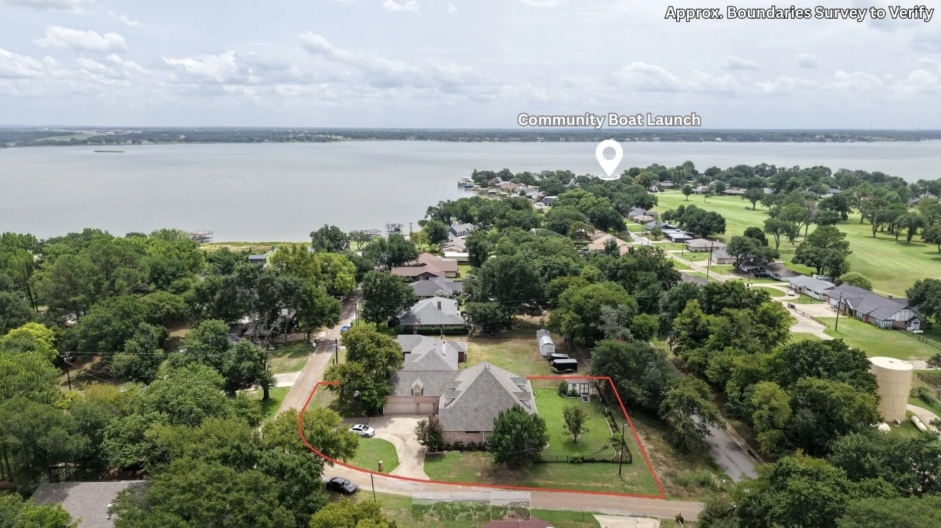 Single Family Residence For Sale in Kaufman County , 10776 Legg Drive, Kemp, Texas 75143, 4 Bedroom, 5 Bathroom, 3 Garage spaces, 3,004 Sqft, built in 2000, mls#21333963, Real Estate Agent in Kemp, Homes For Sale in Kaufman county, Homes For Sale in Kemp, Realtor in Kemp Texas, Real Estate Brokerage Independent Realty Texas, Luminita Cordes Realtor