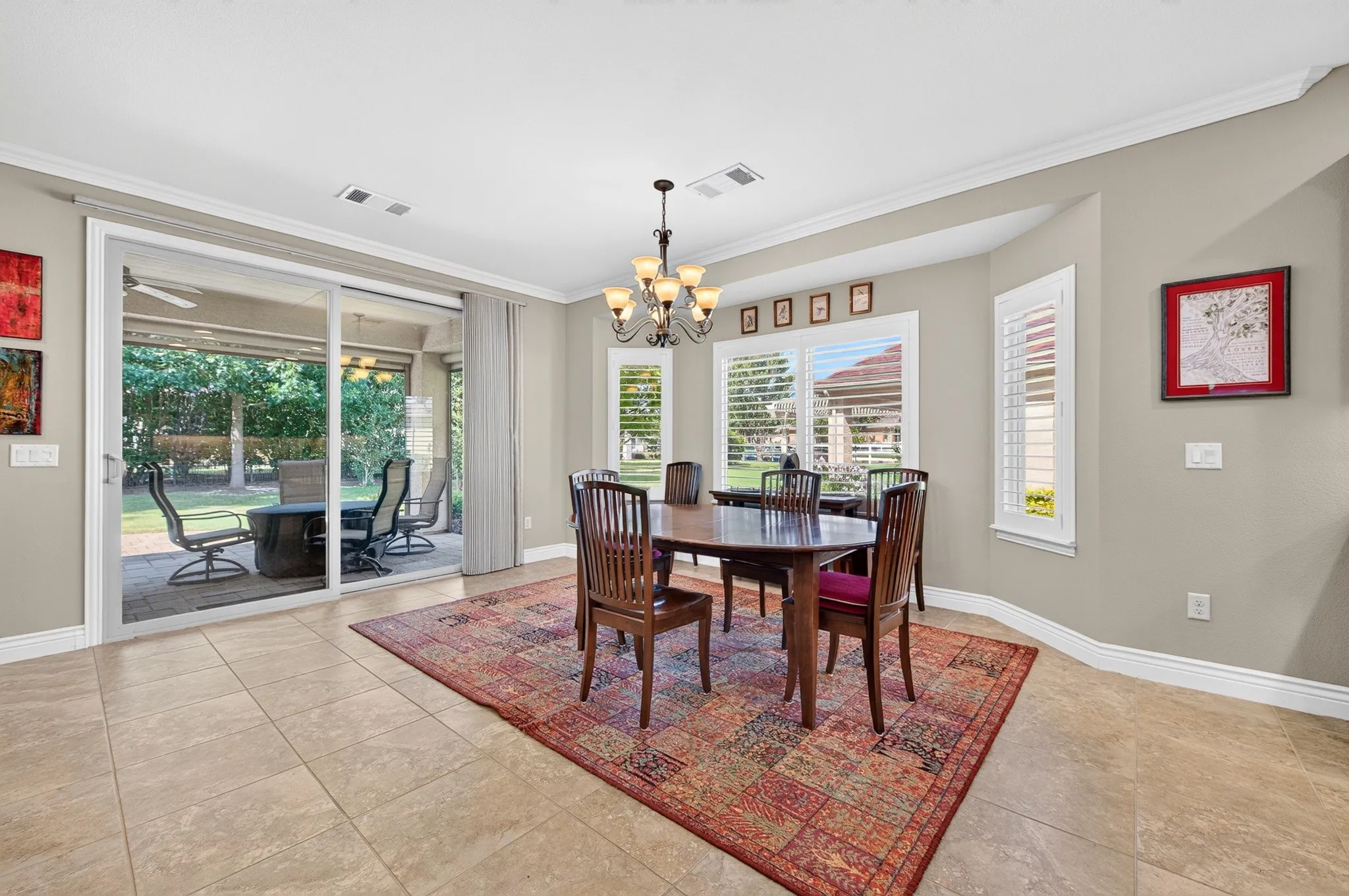 In addition to the huge breakfast bar there is this lovely dining area.