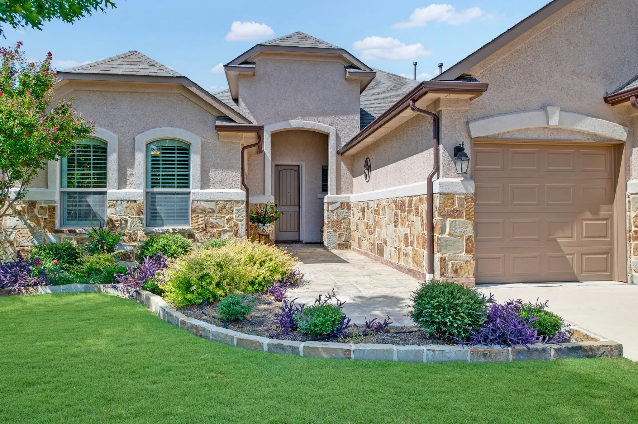 Such great curb appeal!