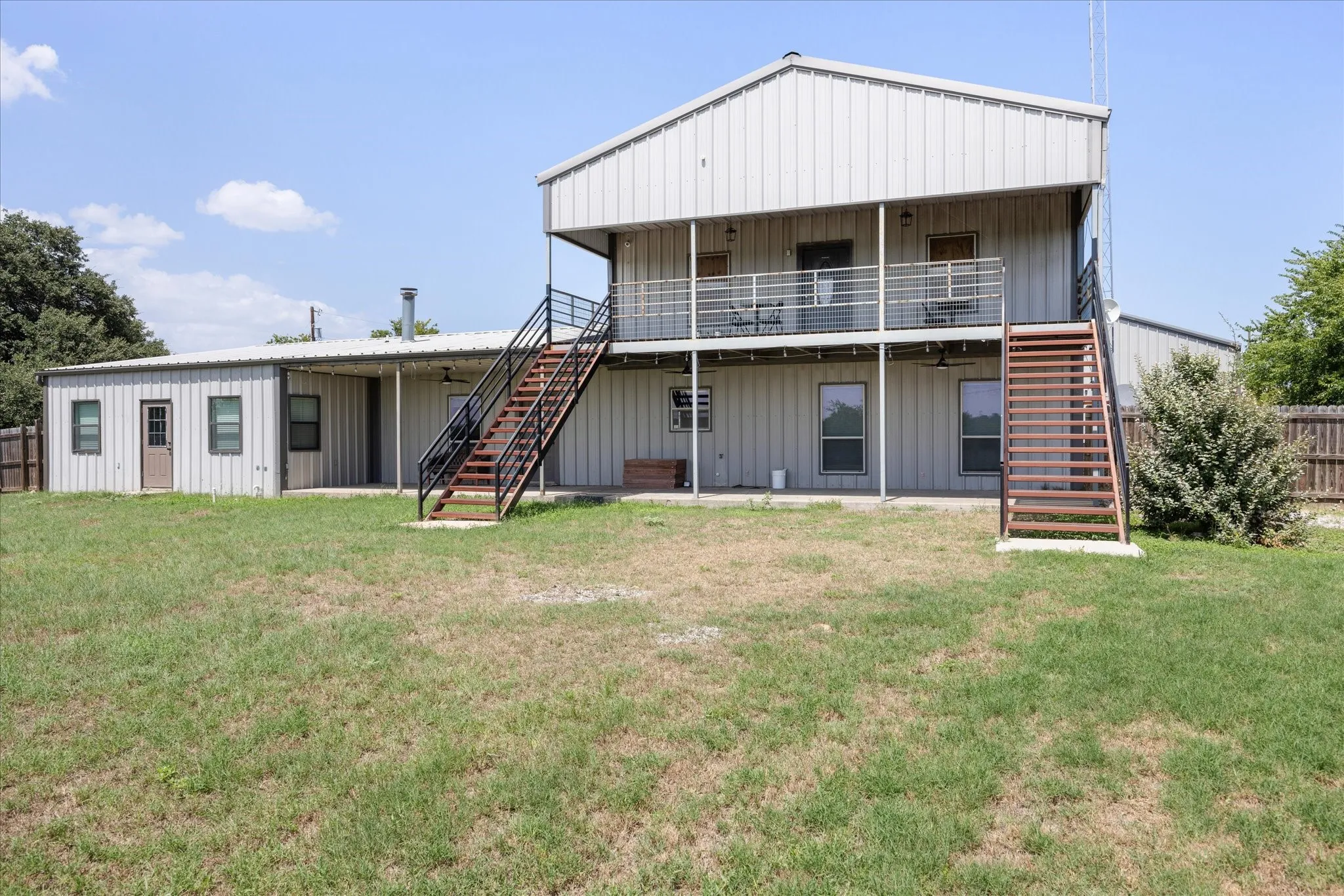 Office For Sale in Erath County , 1050 S Graham Street, Stephenville, Texas 76401, 0, 0, Garage spaces, 6,500 Sqft, built in 2004, Price $1,300,000, mls#21337866, Real Estate Agent in Stephenville, Homes For Sale in Erath county, Homes For Sale in Stephenville, Realtor in Stephenville Texas, Real Estate Brokerage Independent Realty Texas, Luminita Cordes Realtor