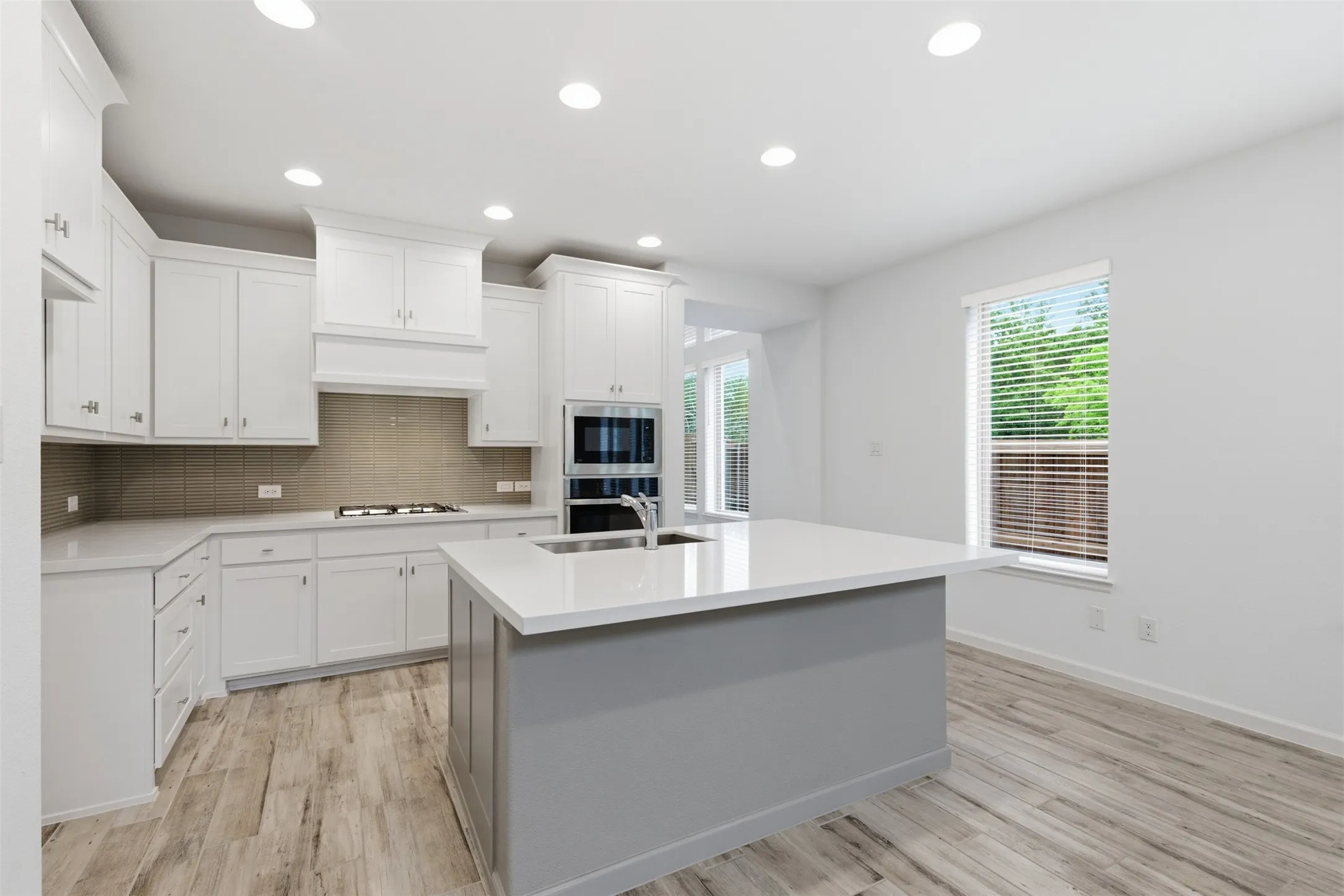 Single Family Residence For Rent in Denton County , 9344 Buckeye Bend, Little Elm, Texas 75068, 4 Bedroom, 3 Bathroom, 2 Garage spaces, 2,500 Sqft, built in 2024, mls#21337985, Real Estate Agent in Little Elm, Homes For Rent in Denton county, Homes For Rent in Little Elm, Realtor in Little Elm Texas, Real Estate Brokerage Independent Realty Texas, Luminita Cordes Realtor