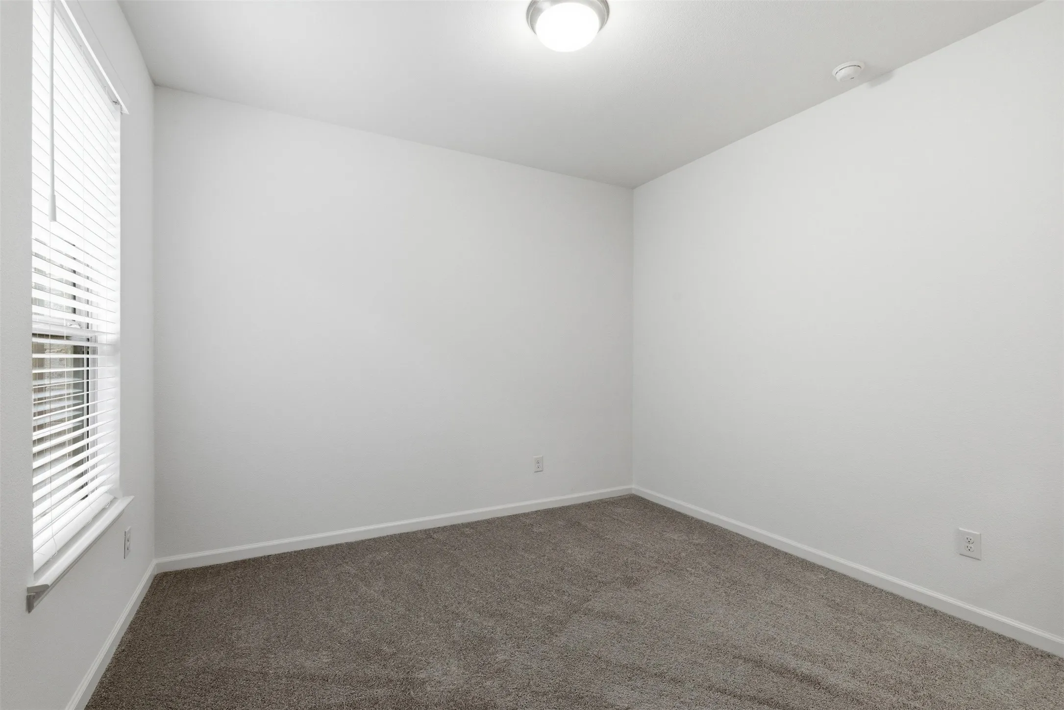 Single Family Residence For Rent in Denton County , 9344 Buckeye Bend, Little Elm, Texas 75068, 4 Bedroom, 3 Bathroom, 2 Garage spaces, 2,500 Sqft, built in 2024, mls#21337985, Real Estate Agent in Little Elm, Homes For Rent in Denton county, Homes For Rent in Little Elm, Realtor in Little Elm Texas, Real Estate Brokerage Independent Realty Texas, Luminita Cordes Realtor