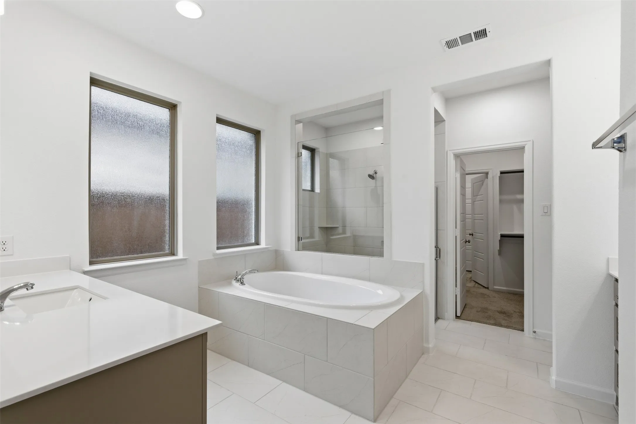 Single Family Residence For Rent in Denton County , 9344 Buckeye Bend, Little Elm, Texas 75068, 4 Bedroom, 3 Bathroom, 2 Garage spaces, 2,500 Sqft, built in 2024, mls#21337985, Real Estate Agent in Little Elm, Homes For Rent in Denton county, Homes For Rent in Little Elm, Realtor in Little Elm Texas, Real Estate Brokerage Independent Realty Texas, Luminita Cordes Realtor