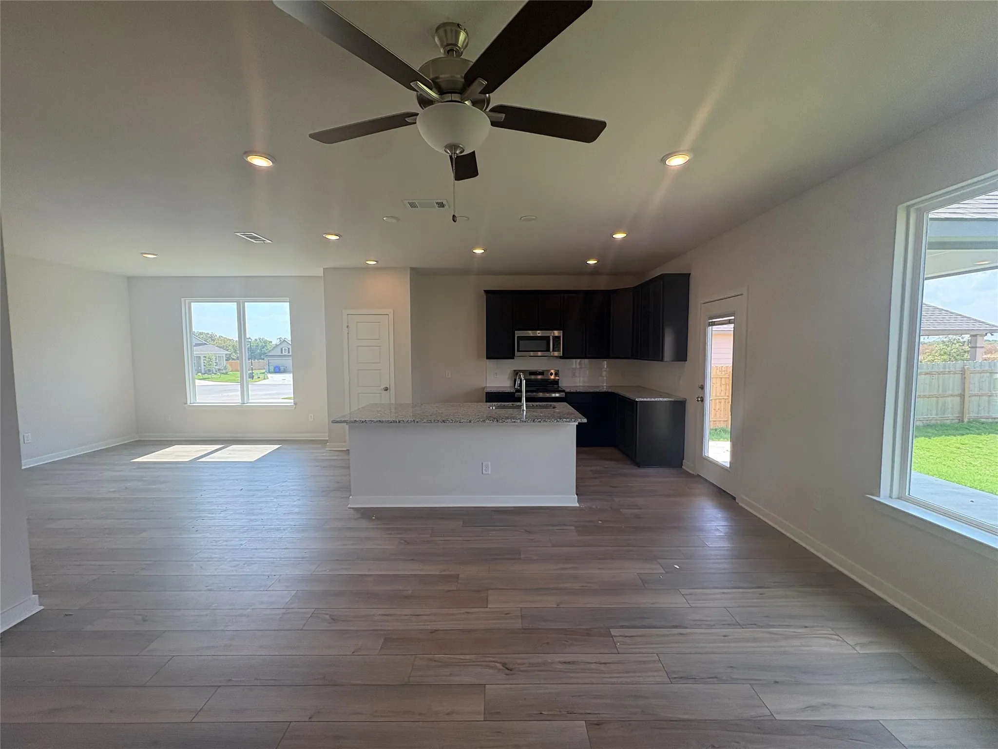 Single Family Residence For Sale in Mc Lennan County , 11533 Themis Court, Lorena, Texas 76655, 5 Bedroom, 4 Bathroom, 2 Garage spaces, 2,577 Sqft, built in 2026, mls#21338100, Real Estate Agent in Lorena, Homes For Sale in Mc Lennan county, Homes For Sale in Lorena, Realtor in Lorena Texas, Real Estate Brokerage Independent Realty Texas, Luminita Cordes Realtor
