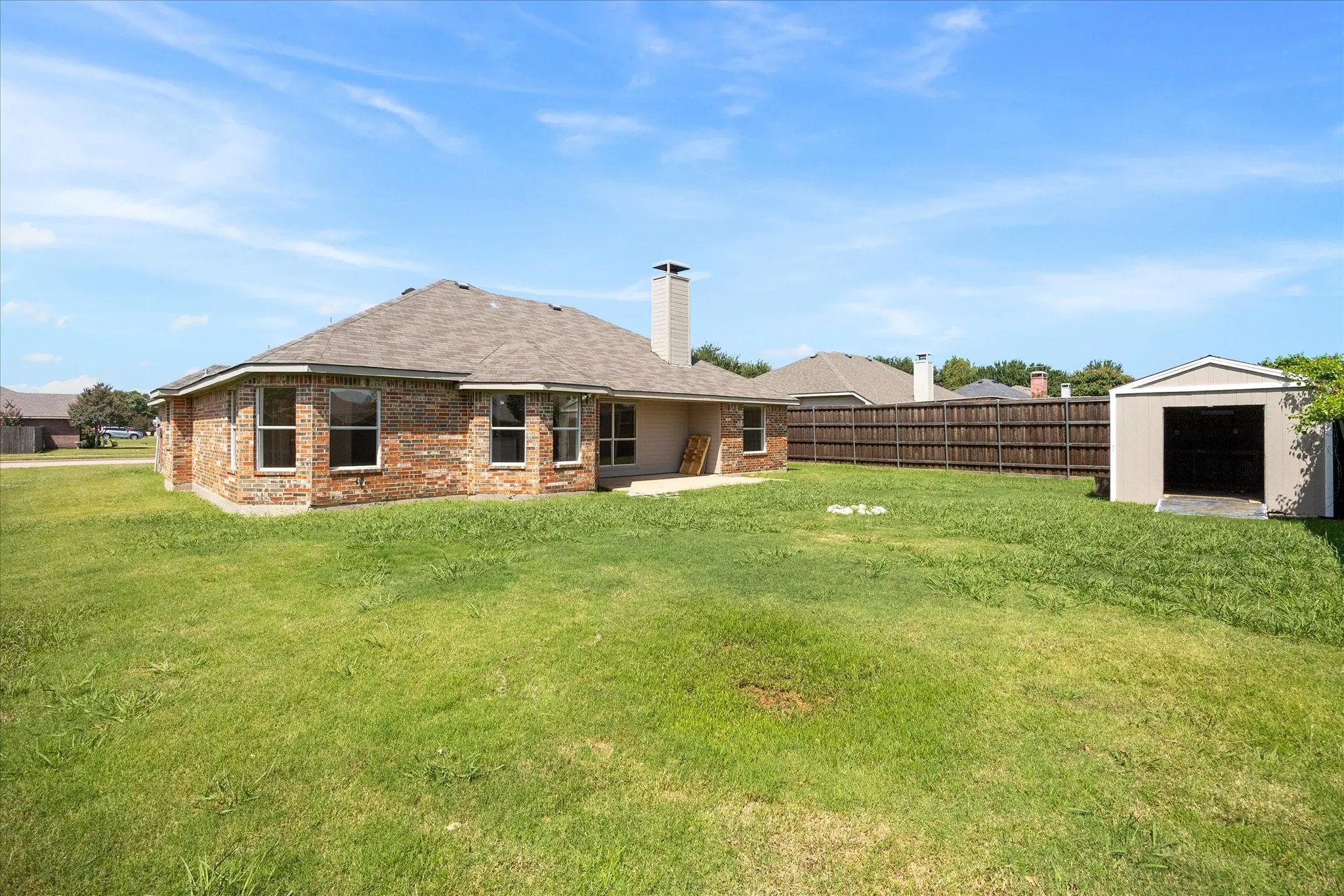 Single Family Residence For Sale in Kaufman County , 509 E Church Street, Forney, Texas 75126, 3 Bedroom, 2 Bathroom, 2 Garage spaces, 1,612 Sqft, built in 2002, mls#21337951, Real Estate Agent in Forney, Homes For Sale in Kaufman county, Homes For Sale in Forney, Realtor in Forney Texas, Real Estate Brokerage Independent Realty Texas, Luminita Cordes Realtor