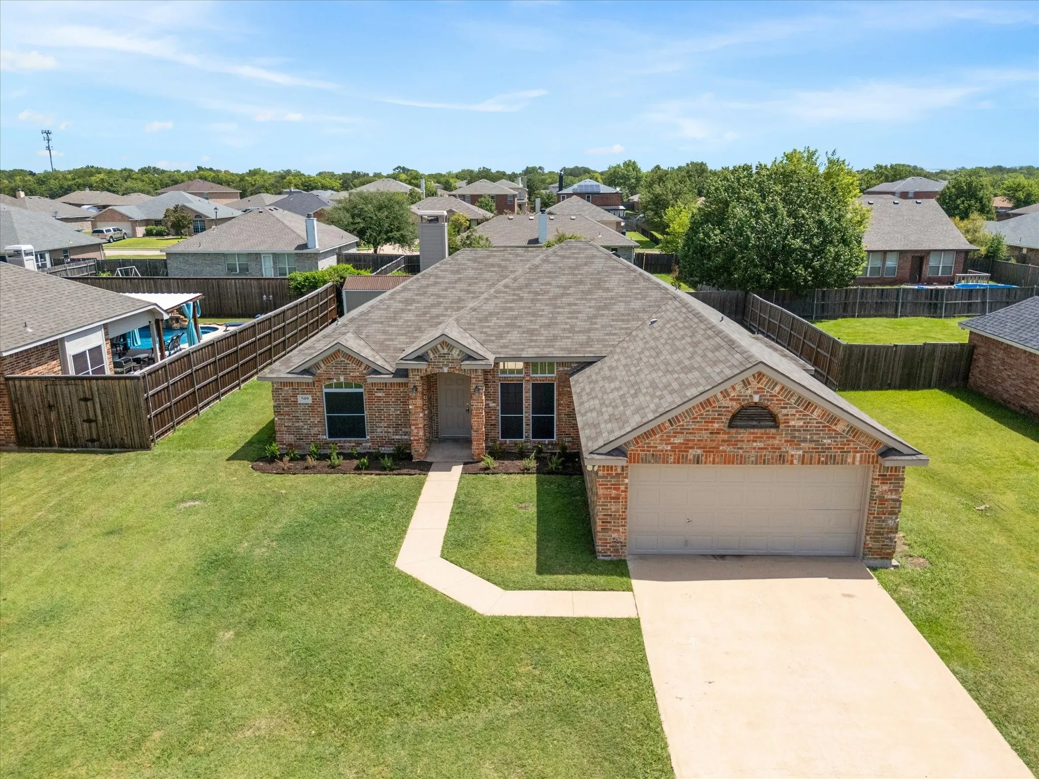 Single Family Residence For Sale in Kaufman County , 509 E Church Street, Forney, Texas 75126, 3 Bedroom, 2 Bathroom, 2 Garage spaces, 1,612 Sqft, built in 2002, mls#21337951, Real Estate Agent in Forney, Homes For Sale in Kaufman county, Homes For Sale in Forney, Realtor in Forney Texas, Real Estate Brokerage Independent Realty Texas, Luminita Cordes Realtor
