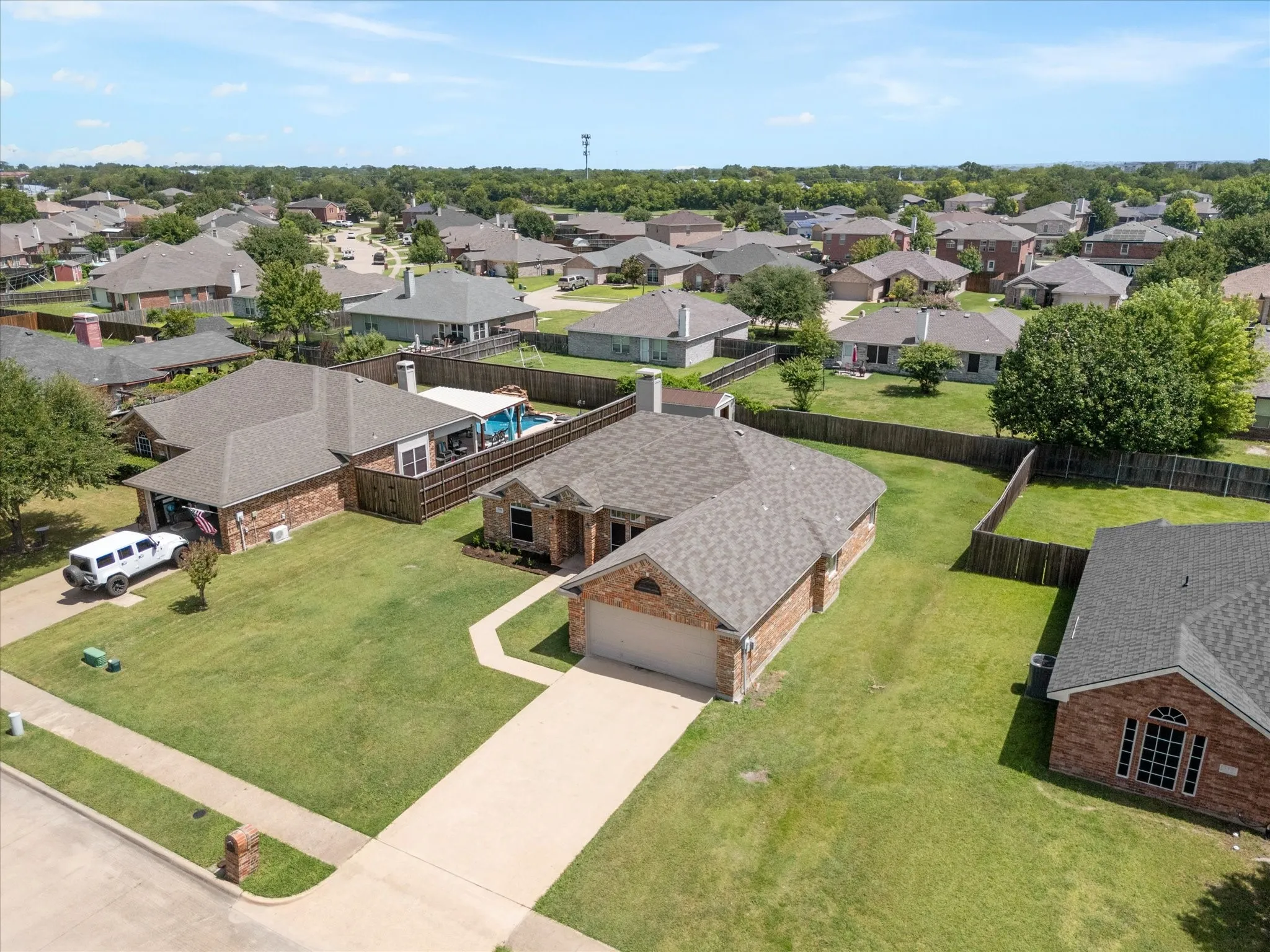 Single Family Residence For Sale in Kaufman County , 509 E Church Street, Forney, Texas 75126, 3 Bedroom, 2 Bathroom, 2 Garage spaces, 1,612 Sqft, built in 2002, mls#21337951, Real Estate Agent in Forney, Homes For Sale in Kaufman county, Homes For Sale in Forney, Realtor in Forney Texas, Real Estate Brokerage Independent Realty Texas, Luminita Cordes Realtor