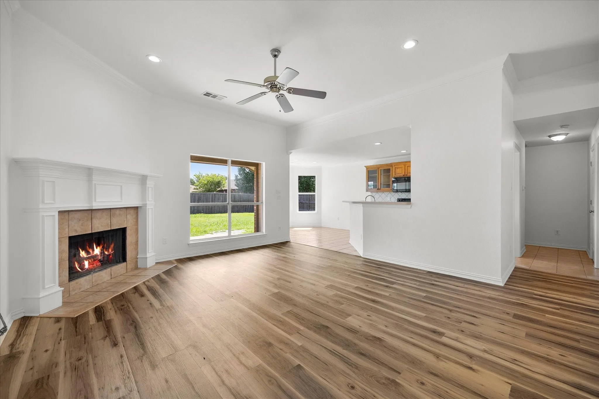 Single Family Residence For Sale in Kaufman County , 509 E Church Street, Forney, Texas 75126, 3 Bedroom, 2 Bathroom, 2 Garage spaces, 1,612 Sqft, built in 2002, mls#21337951, Real Estate Agent in Forney, Homes For Sale in Kaufman county, Homes For Sale in Forney, Realtor in Forney Texas, Real Estate Brokerage Independent Realty Texas, Luminita Cordes Realtor