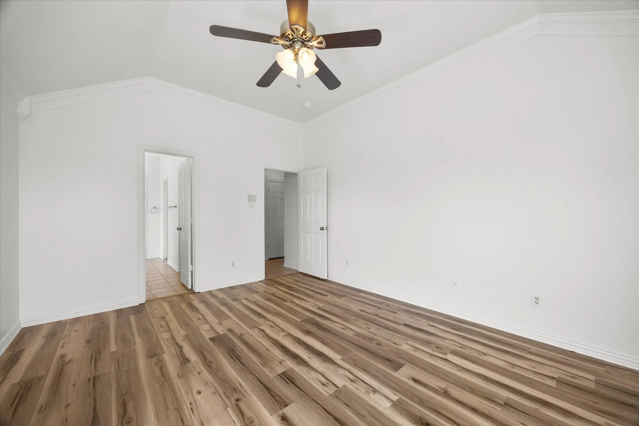 Single Family Residence For Sale in Kaufman County , 509 E Church Street, Forney, Texas 75126, 3 Bedroom, 2 Bathroom, 2 Garage spaces, 1,612 Sqft, built in 2002, mls#21337951, Real Estate Agent in Forney, Homes For Sale in Kaufman county, Homes For Sale in Forney, Realtor in Forney Texas, Real Estate Brokerage Independent Realty Texas, Luminita Cordes Realtor