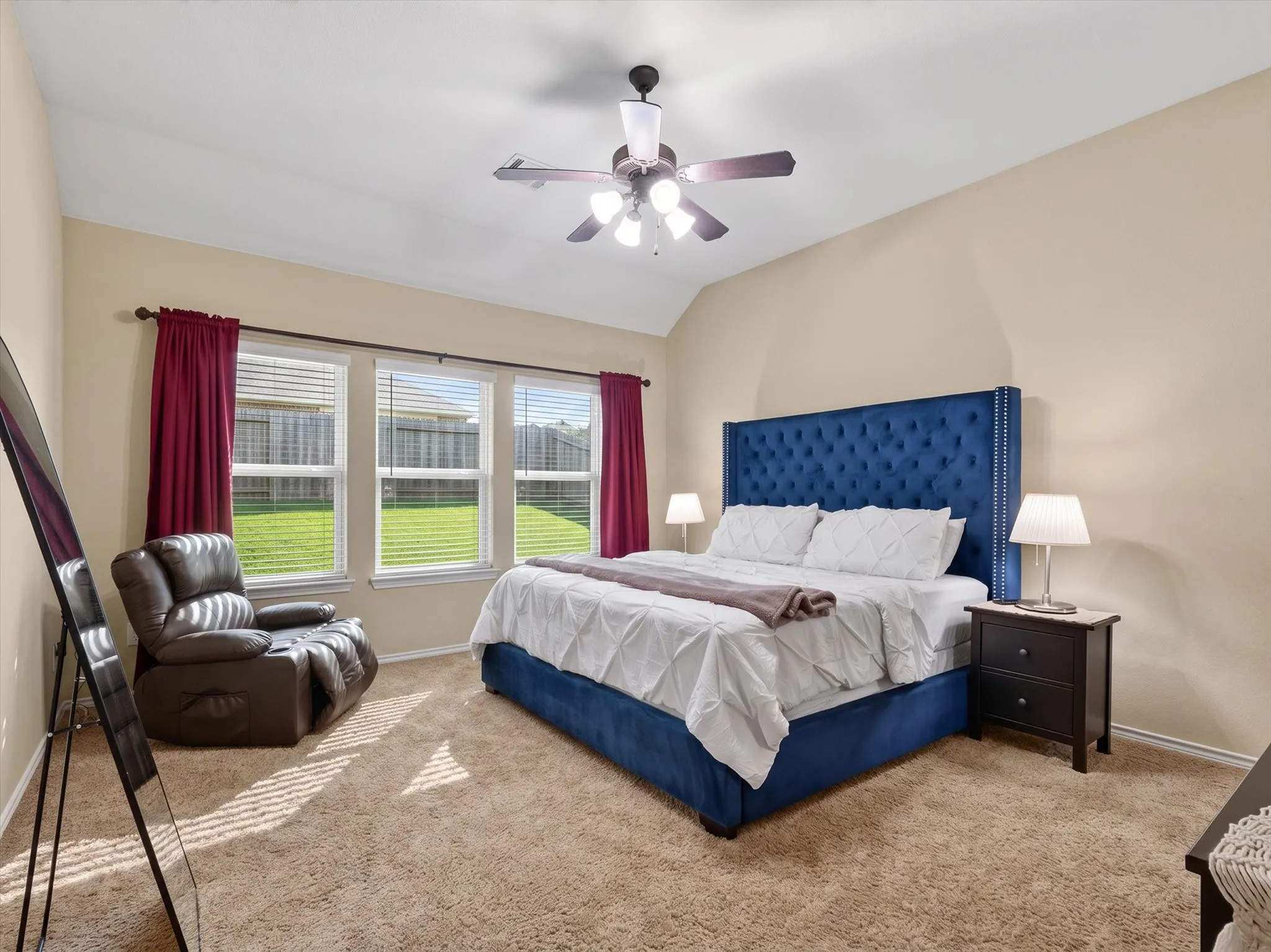 Single Family Residence For Rent in Collin County , 7912 Riverwalk Trail, Mc Kinney, Texas 75070, 4 Bedroom, 3 Bathroom, 2 Garage spaces, 2,547 Sqft, built in 2004, mls#21336039, Real Estate Agent in Mc Kinney, Homes For Rent in Collin county, Homes For Rent in Mc Kinney, Realtor in Mc Kinney Texas, Real Estate Brokerage Independent Realty Texas, Luminita Cordes Realtor