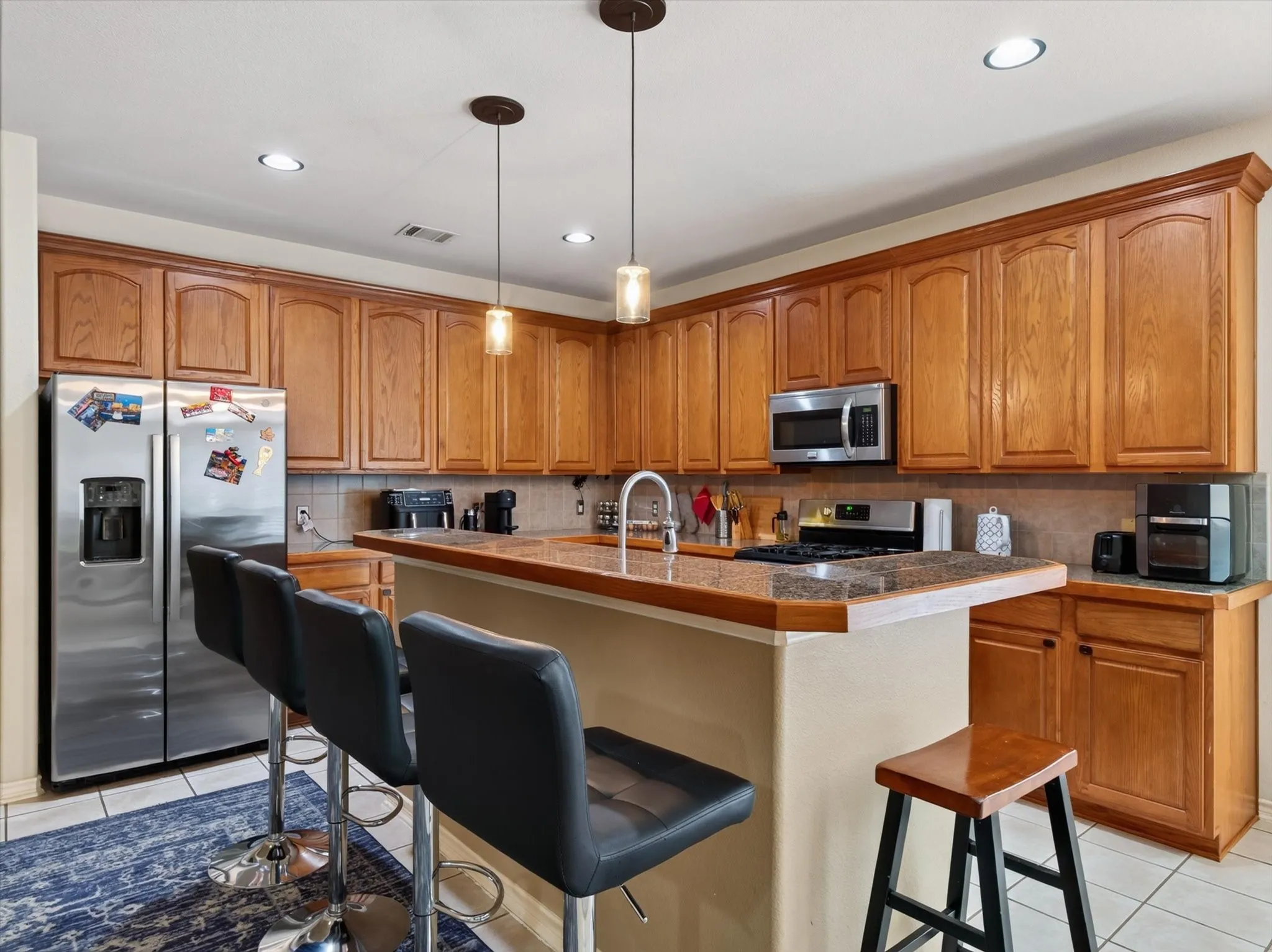 Single Family Residence For Rent in Collin County , 7912 Riverwalk Trail, Mc Kinney, Texas 75070, 4 Bedroom, 3 Bathroom, 2 Garage spaces, 2,547 Sqft, built in 2004, mls#21336039, Real Estate Agent in Mc Kinney, Homes For Rent in Collin county, Homes For Rent in Mc Kinney, Realtor in Mc Kinney Texas, Real Estate Brokerage Independent Realty Texas, Luminita Cordes Realtor
