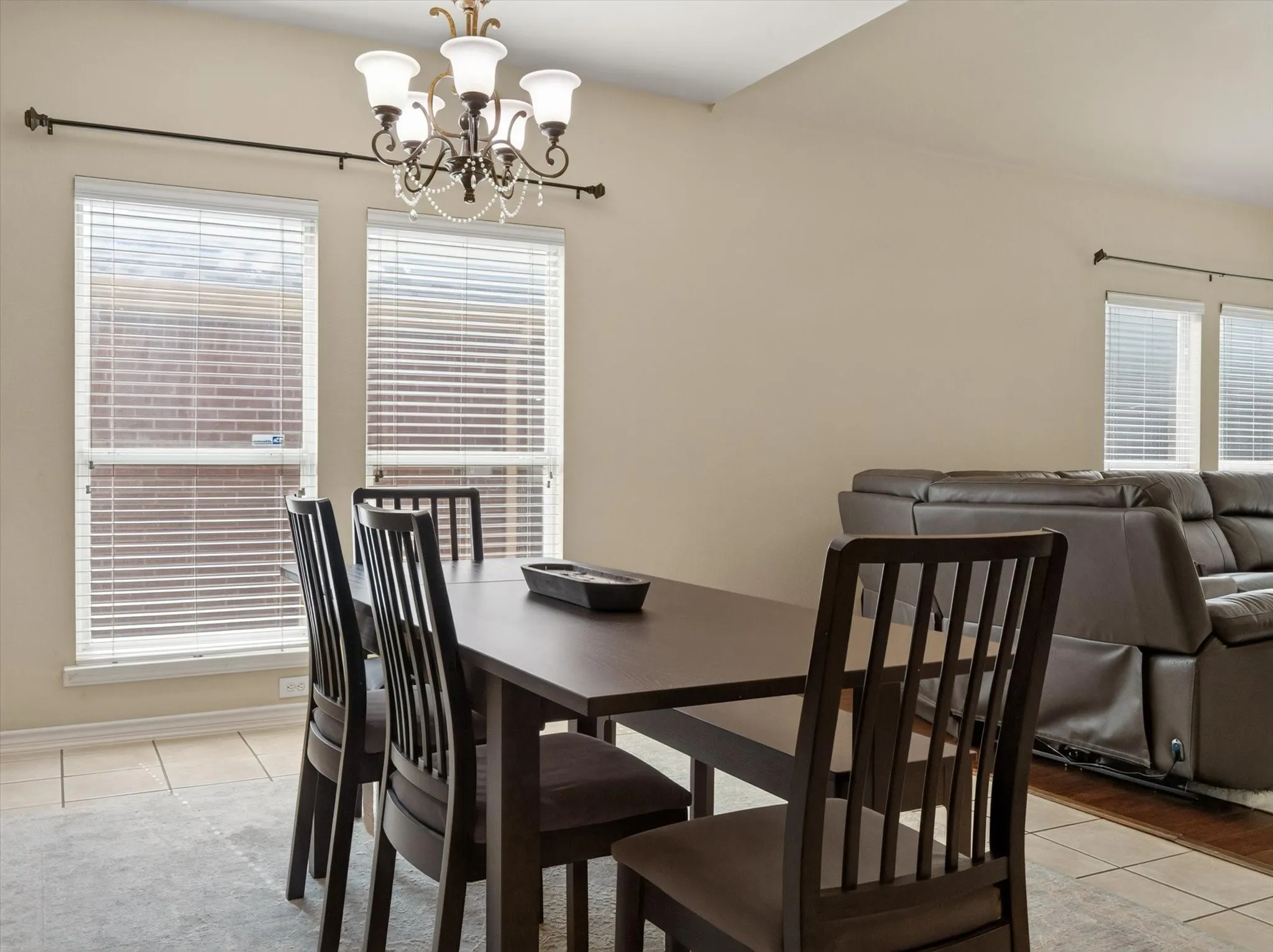Single Family Residence For Rent in Collin County , 7912 Riverwalk Trail, Mc Kinney, Texas 75070, 4 Bedroom, 3 Bathroom, 2 Garage spaces, 2,547 Sqft, built in 2004, mls#21336039, Real Estate Agent in Mc Kinney, Homes For Rent in Collin county, Homes For Rent in Mc Kinney, Realtor in Mc Kinney Texas, Real Estate Brokerage Independent Realty Texas, Luminita Cordes Realtor