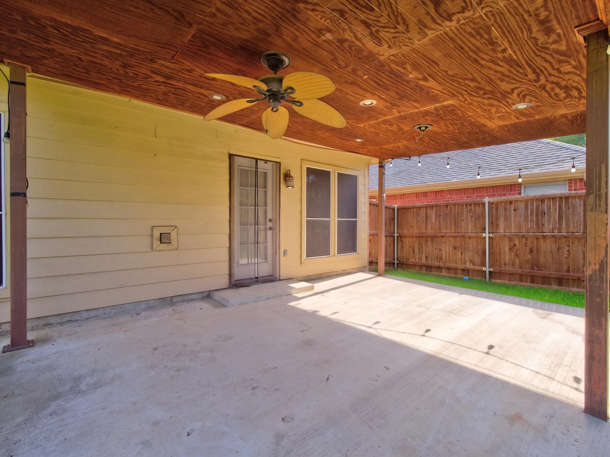 Single Family Residence For Rent in Collin County , 7912 Riverwalk Trail, Mc Kinney, Texas 75070, 4 Bedroom, 3 Bathroom, 2 Garage spaces, 2,547 Sqft, built in 2004, mls#21336039, Real Estate Agent in Mc Kinney, Homes For Rent in Collin county, Homes For Rent in Mc Kinney, Realtor in Mc Kinney Texas, Real Estate Brokerage Independent Realty Texas, Luminita Cordes Realtor