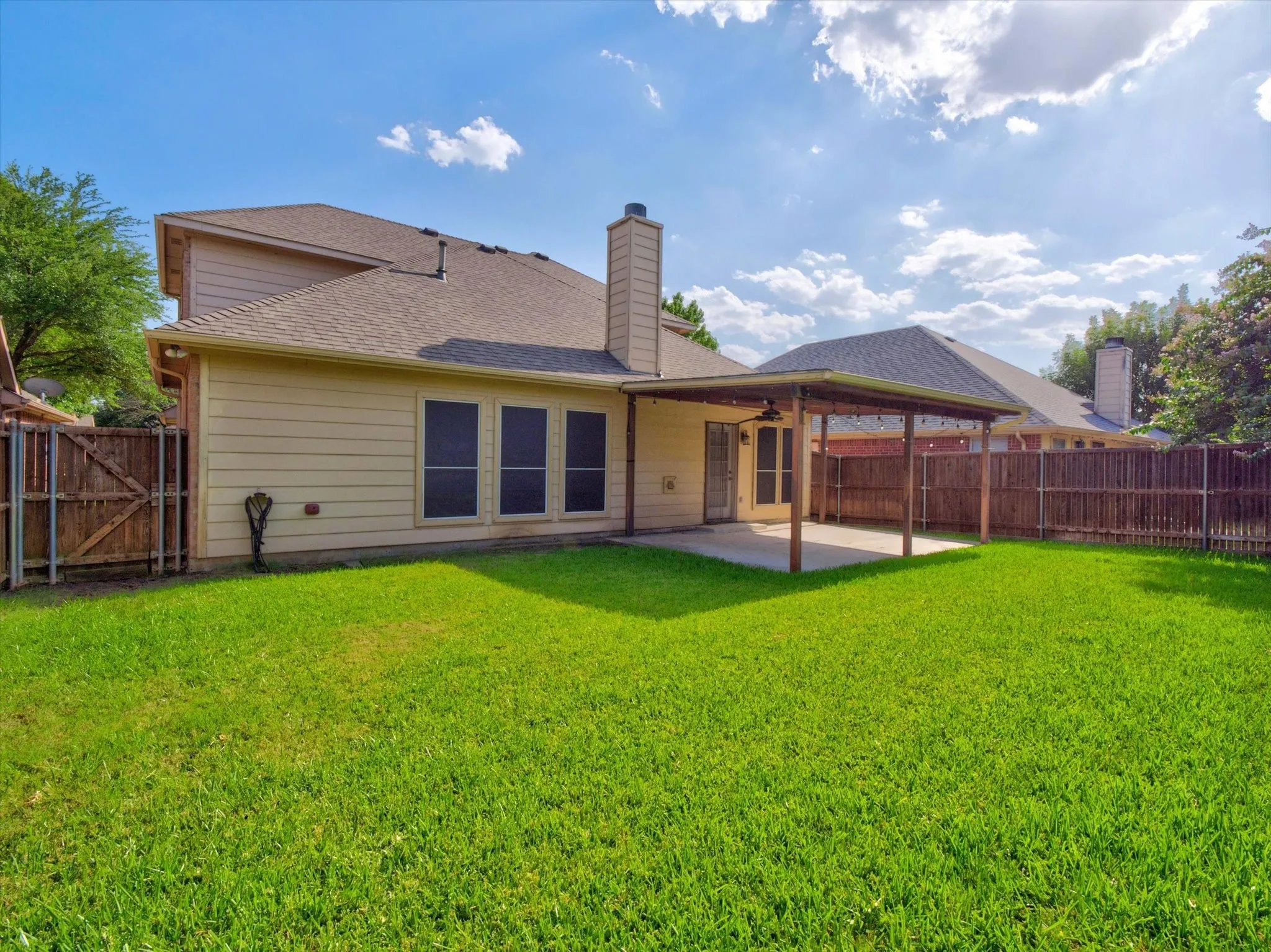Single Family Residence For Rent in Collin County , 7912 Riverwalk Trail, Mc Kinney, Texas 75070, 4 Bedroom, 3 Bathroom, 2 Garage spaces, 2,547 Sqft, built in 2004, mls#21336039, Real Estate Agent in Mc Kinney, Homes For Rent in Collin county, Homes For Rent in Mc Kinney, Realtor in Mc Kinney Texas, Real Estate Brokerage Independent Realty Texas, Luminita Cordes Realtor