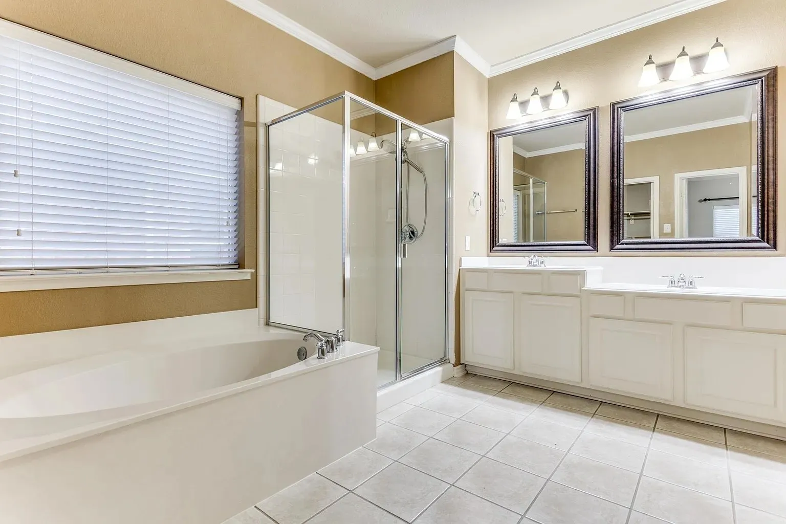 Single Family Residence For Rent in Collin County , 7912 Riverwalk Trail, Mc Kinney, Texas 75070, 4 Bedroom, 3 Bathroom, 2 Garage spaces, 2,547 Sqft, built in 2004, mls#21336039, Real Estate Agent in Mc Kinney, Homes For Rent in Collin county, Homes For Rent in Mc Kinney, Realtor in Mc Kinney Texas, Real Estate Brokerage Independent Realty Texas, Luminita Cordes Realtor