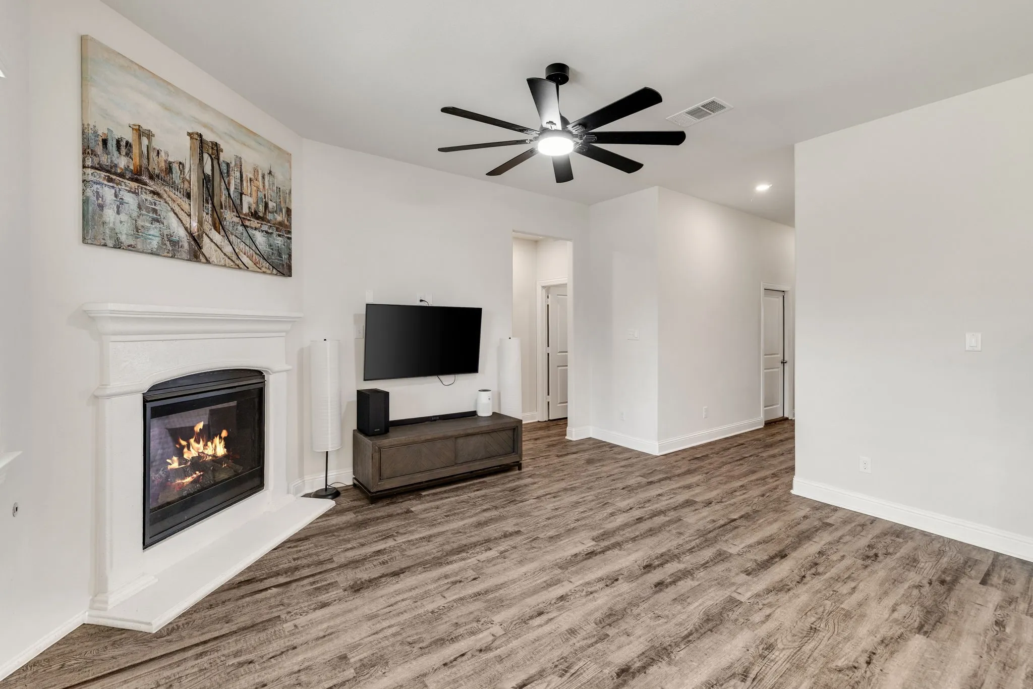 Single Family Residence For Sale in Denton County , 2717 Ainsworth Road, Aubrey, Texas 76227, 3 Bedroom, 2 Bathroom, 2 Garage spaces, 1,521 Sqft, built in 2019, mls#21335954, Real Estate Agent in Aubrey, Homes For Sale in Denton county, Homes For Sale in Aubrey, Realtor in Aubrey Texas, Real Estate Brokerage Independent Realty Texas, Luminita Cordes Realtor