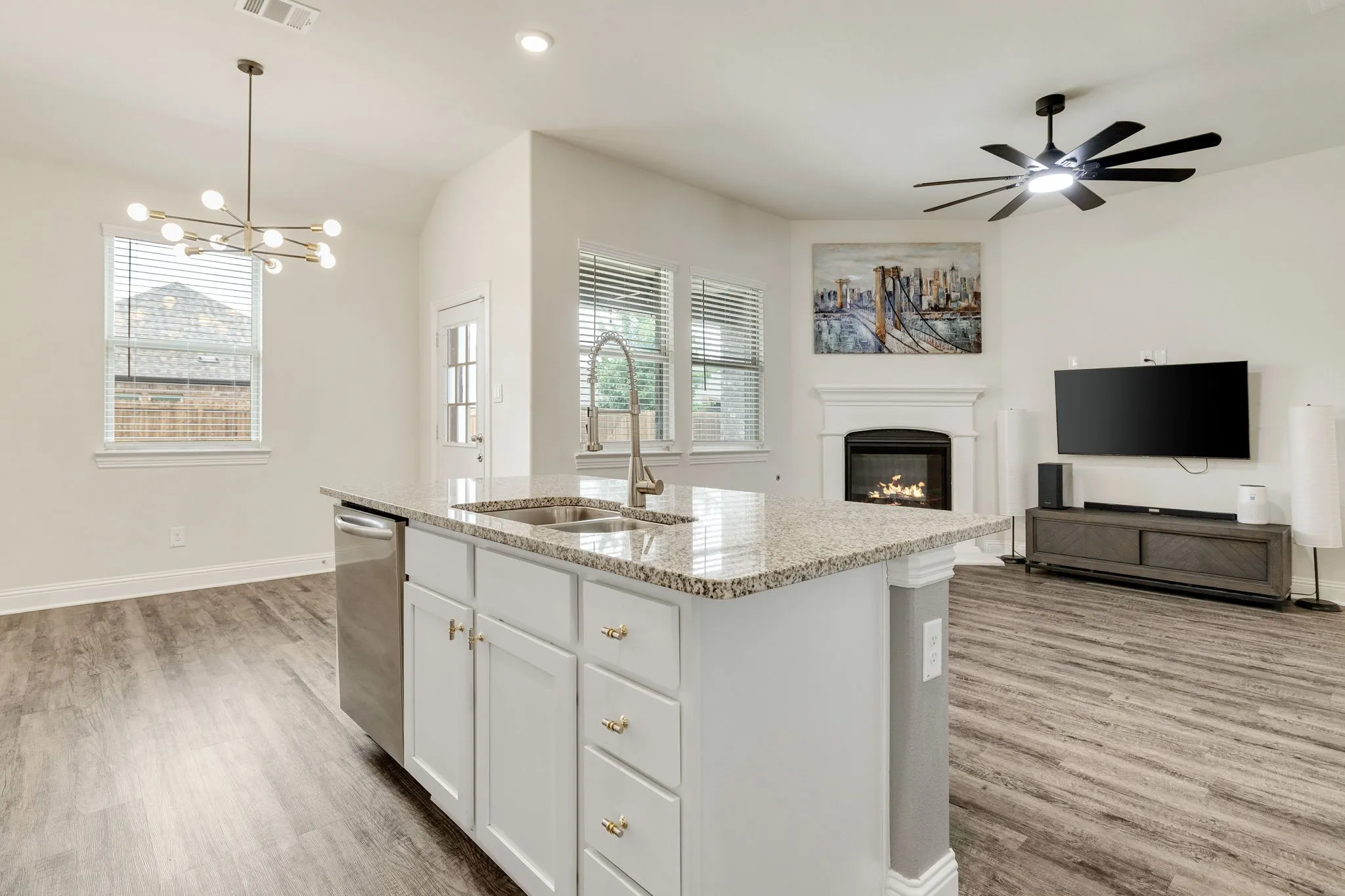 Single Family Residence For Sale in Denton County , 2717 Ainsworth Road, Aubrey, Texas 76227, 3 Bedroom, 2 Bathroom, 2 Garage spaces, 1,521 Sqft, built in 2019, mls#21335954, Real Estate Agent in Aubrey, Homes For Sale in Denton county, Homes For Sale in Aubrey, Realtor in Aubrey Texas, Real Estate Brokerage Independent Realty Texas, Luminita Cordes Realtor