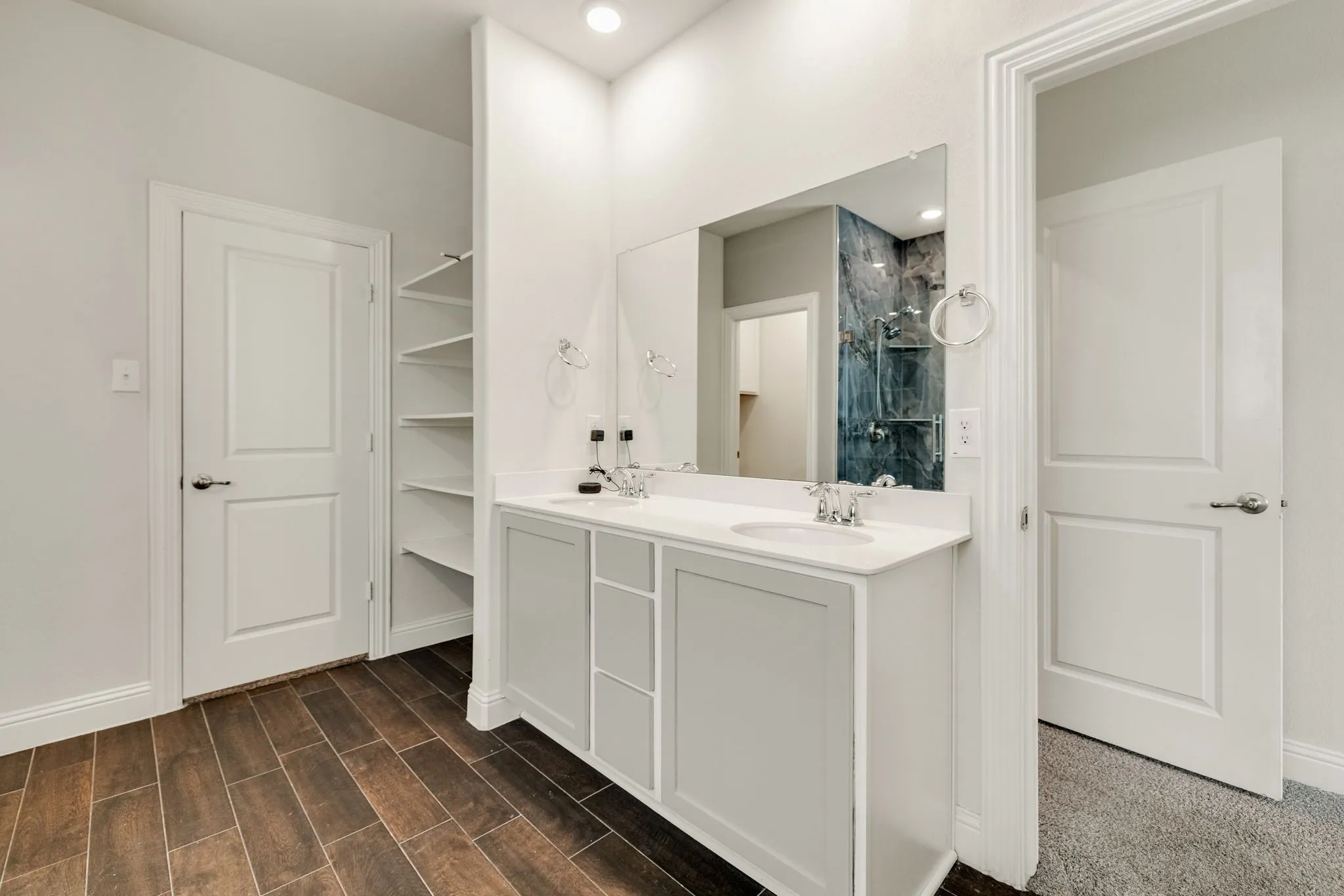 Renovated Shower, Deep Soaking Tub, Double sinks, Built-in shelves, Luxury Tile Flooring