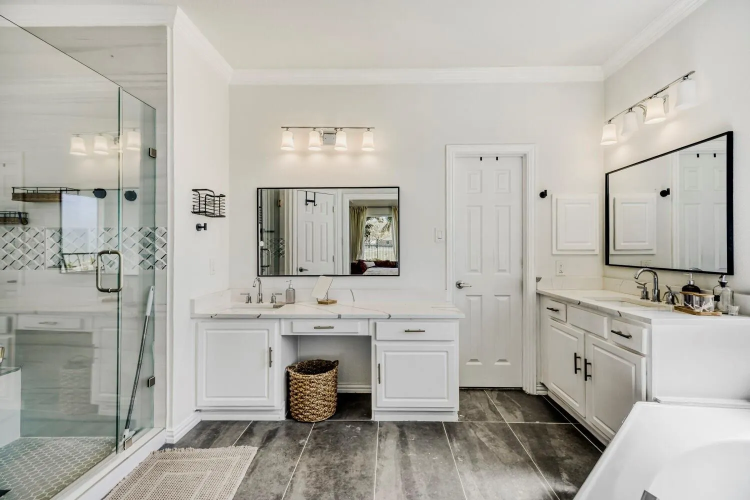 Single Family Residence For Sale in Dallas County , 9709 Fairway Vista Drive, Rowlett, Texas 75089, 4 Bedroom, 4 Bathroom, 3 Garage spaces, 3,967 Sqft, built in 2001, mls#21337725, Real Estate Agent in Rowlett, Homes For Sale in Dallas county, Homes For Sale in Rowlett, Realtor in Rowlett Texas, Real Estate Brokerage Independent Realty Texas, Luminita Cordes Realtor