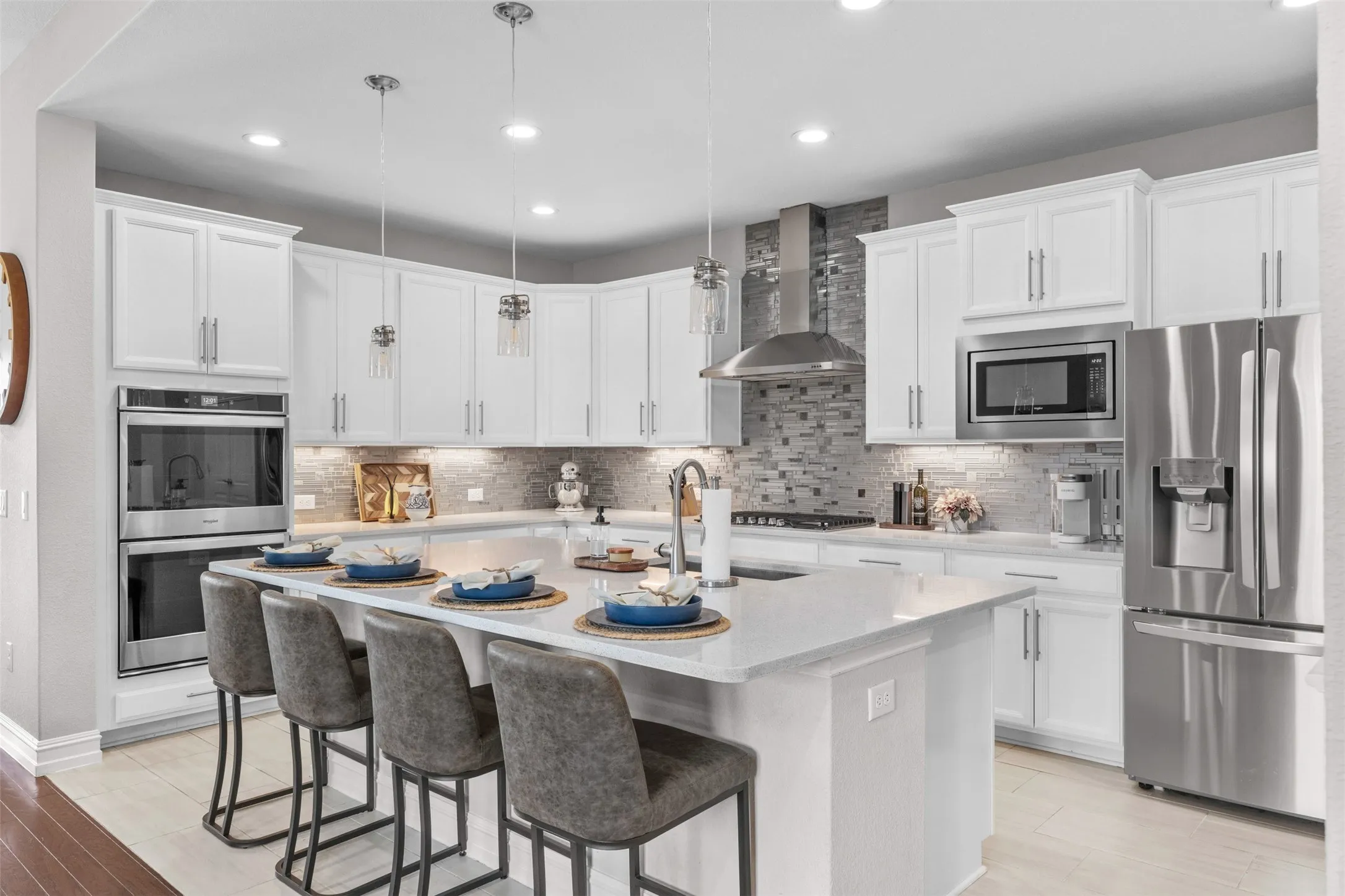 Single Family Residence For Sale in Denton County , 1640 Millican Lane, Aubrey, Texas 76227, 5 Bedroom, 4 Bathroom, 3 Garage spaces, 3,641 Sqft, built in 2019, mls#21336690, Real Estate Agent in Aubrey, Homes For Sale in Denton county, Homes For Sale in Aubrey, Realtor in Aubrey Texas, Real Estate Brokerage Independent Realty Texas, Luminita Cordes Realtor