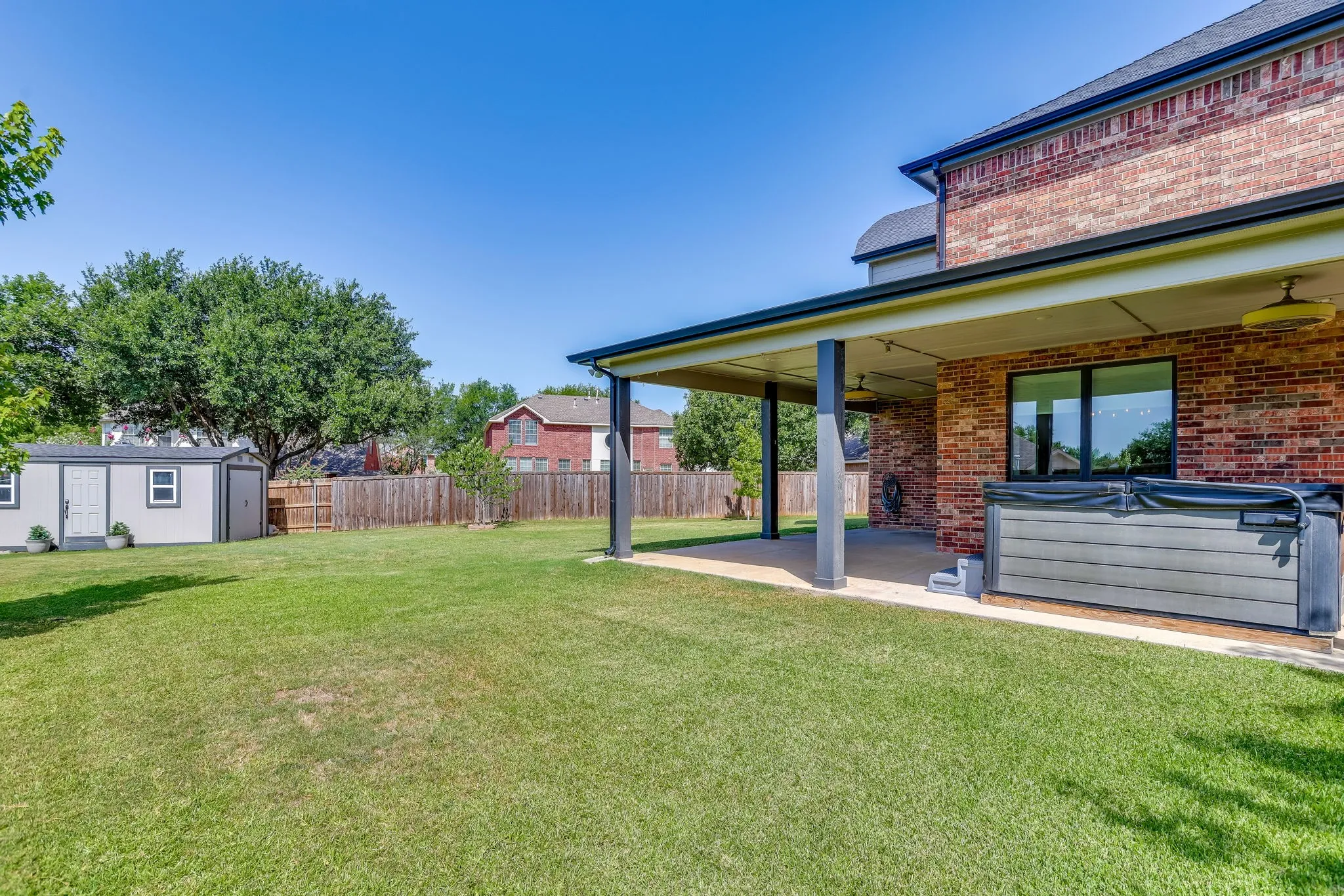 Single Family Residence For Sale in Denton County , 18 Hideaway Court, Trophy Club, Texas 76262, 4 Bedroom, 3 Bathroom, 3 Garage spaces, 3,585 Sqft, built in 2000, mls#21336523, Real Estate Agent in Trophy Club, Homes For Sale in Denton county, Homes For Sale in Trophy Club, Realtor in Trophy Club Texas, Real Estate Brokerage Independent Realty Texas, Luminita Cordes Realtor