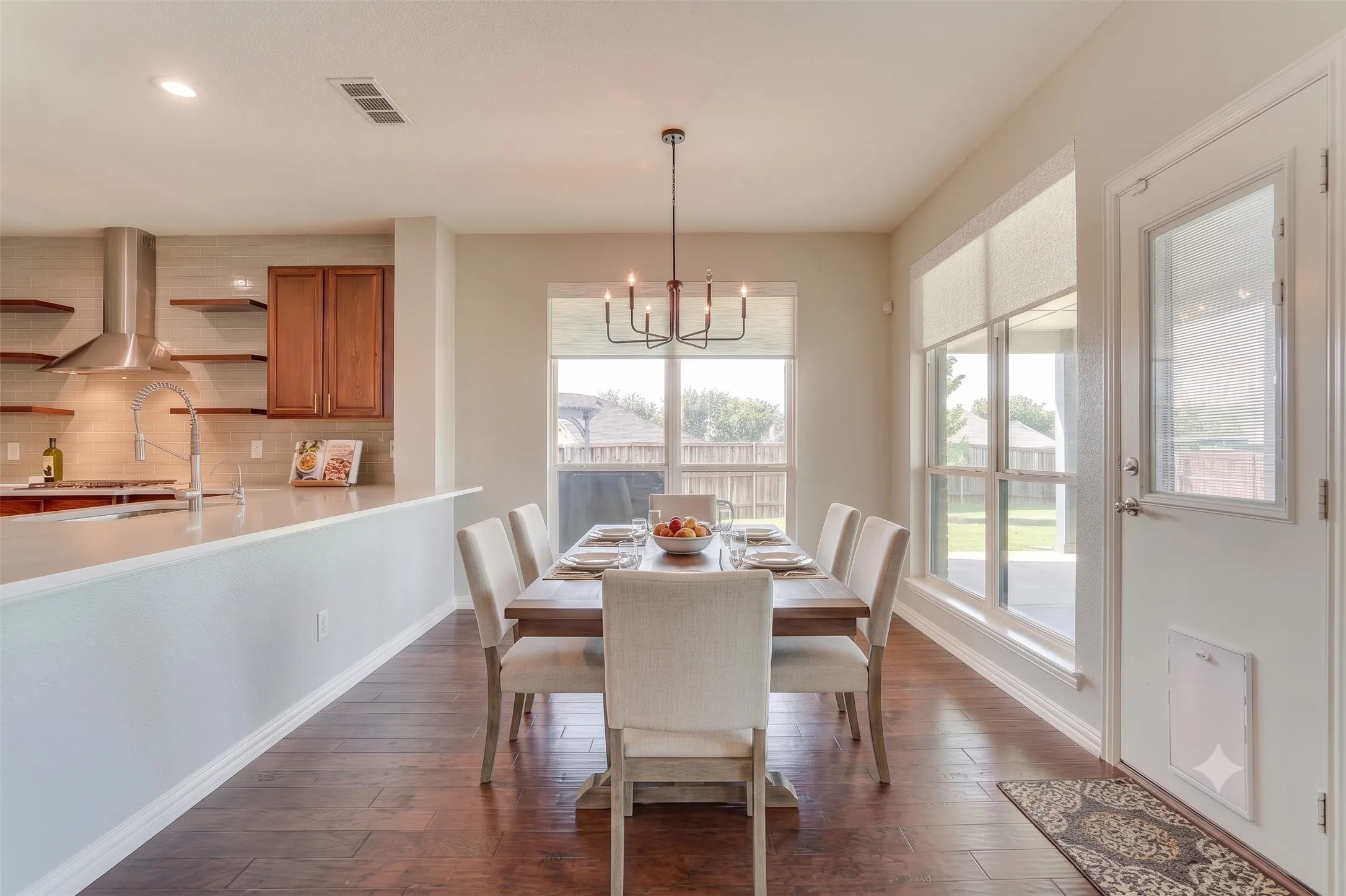 Single Family Residence For Sale in Denton County , 18 Hideaway Court, Trophy Club, Texas 76262, 4 Bedroom, 3 Bathroom, 3 Garage spaces, 3,585 Sqft, built in 2000, mls#21336523, Real Estate Agent in Trophy Club, Homes For Sale in Denton county, Homes For Sale in Trophy Club, Realtor in Trophy Club Texas, Real Estate Brokerage Independent Realty Texas, Luminita Cordes Realtor