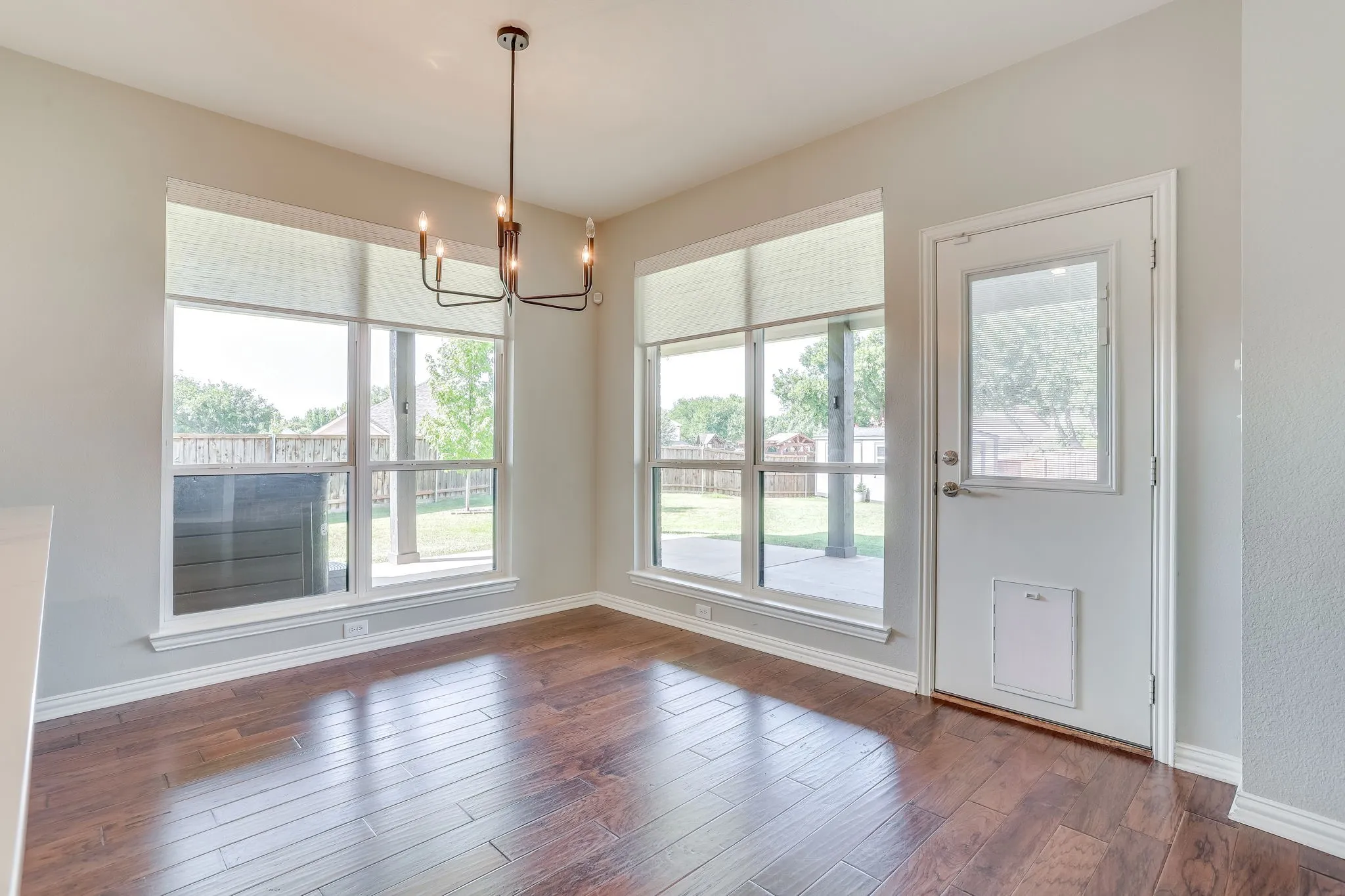 Single Family Residence For Sale in Denton County , 18 Hideaway Court, Trophy Club, Texas 76262, 4 Bedroom, 3 Bathroom, 3 Garage spaces, 3,585 Sqft, built in 2000, mls#21336523, Real Estate Agent in Trophy Club, Homes For Sale in Denton county, Homes For Sale in Trophy Club, Realtor in Trophy Club Texas, Real Estate Brokerage Independent Realty Texas, Luminita Cordes Realtor