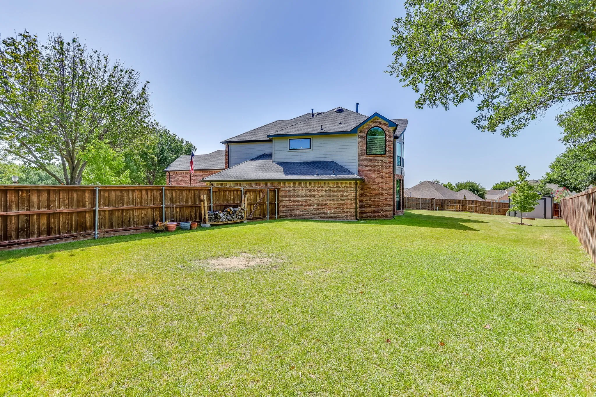 Single Family Residence For Sale in Denton County , 18 Hideaway Court, Trophy Club, Texas 76262, 4 Bedroom, 3 Bathroom, 3 Garage spaces, 3,585 Sqft, built in 2000, mls#21336523, Real Estate Agent in Trophy Club, Homes For Sale in Denton county, Homes For Sale in Trophy Club, Realtor in Trophy Club Texas, Real Estate Brokerage Independent Realty Texas, Luminita Cordes Realtor