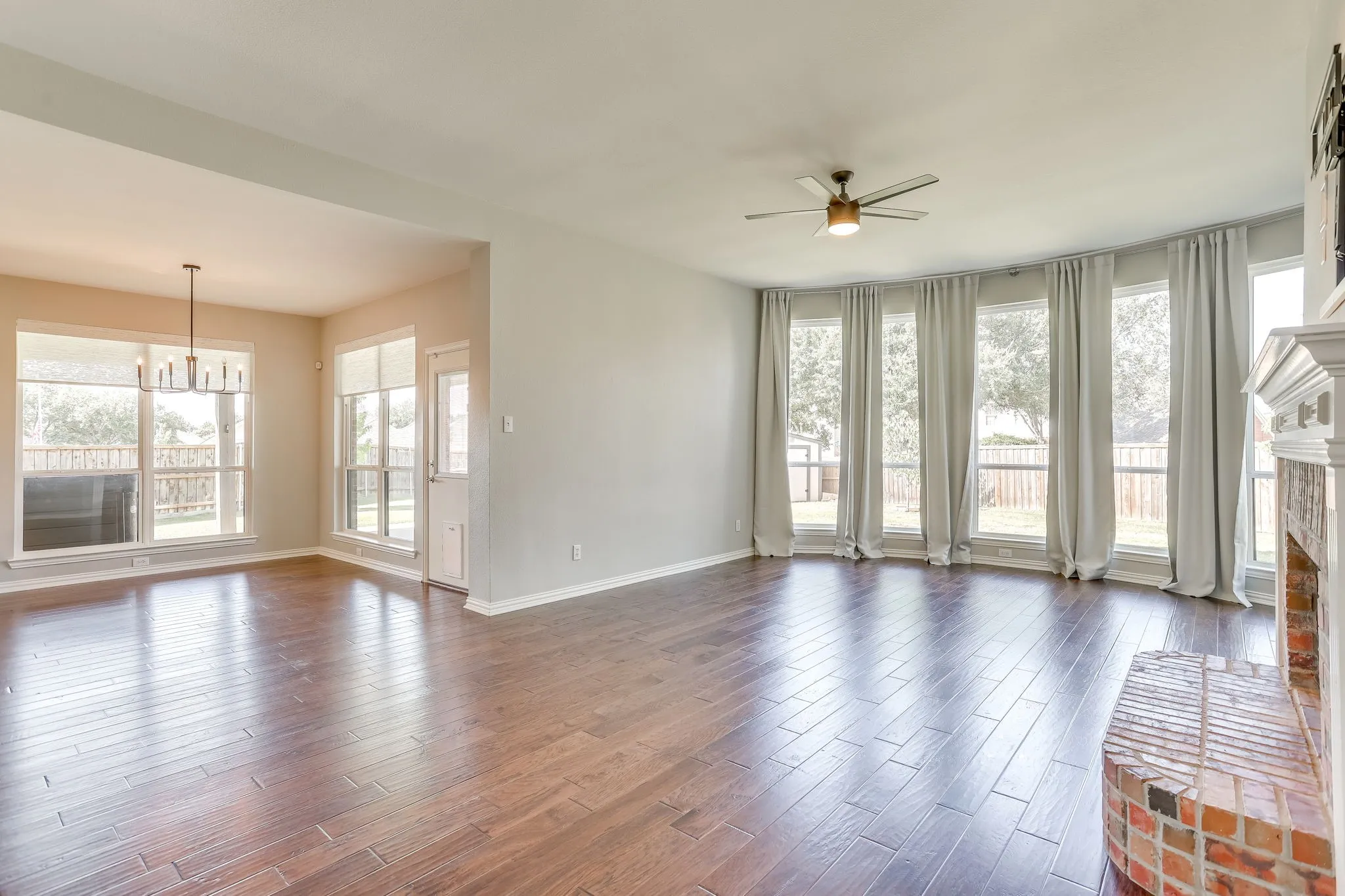Single Family Residence For Sale in Denton County , 18 Hideaway Court, Trophy Club, Texas 76262, 4 Bedroom, 3 Bathroom, 3 Garage spaces, 3,585 Sqft, built in 2000, mls#21336523, Real Estate Agent in Trophy Club, Homes For Sale in Denton county, Homes For Sale in Trophy Club, Realtor in Trophy Club Texas, Real Estate Brokerage Independent Realty Texas, Luminita Cordes Realtor