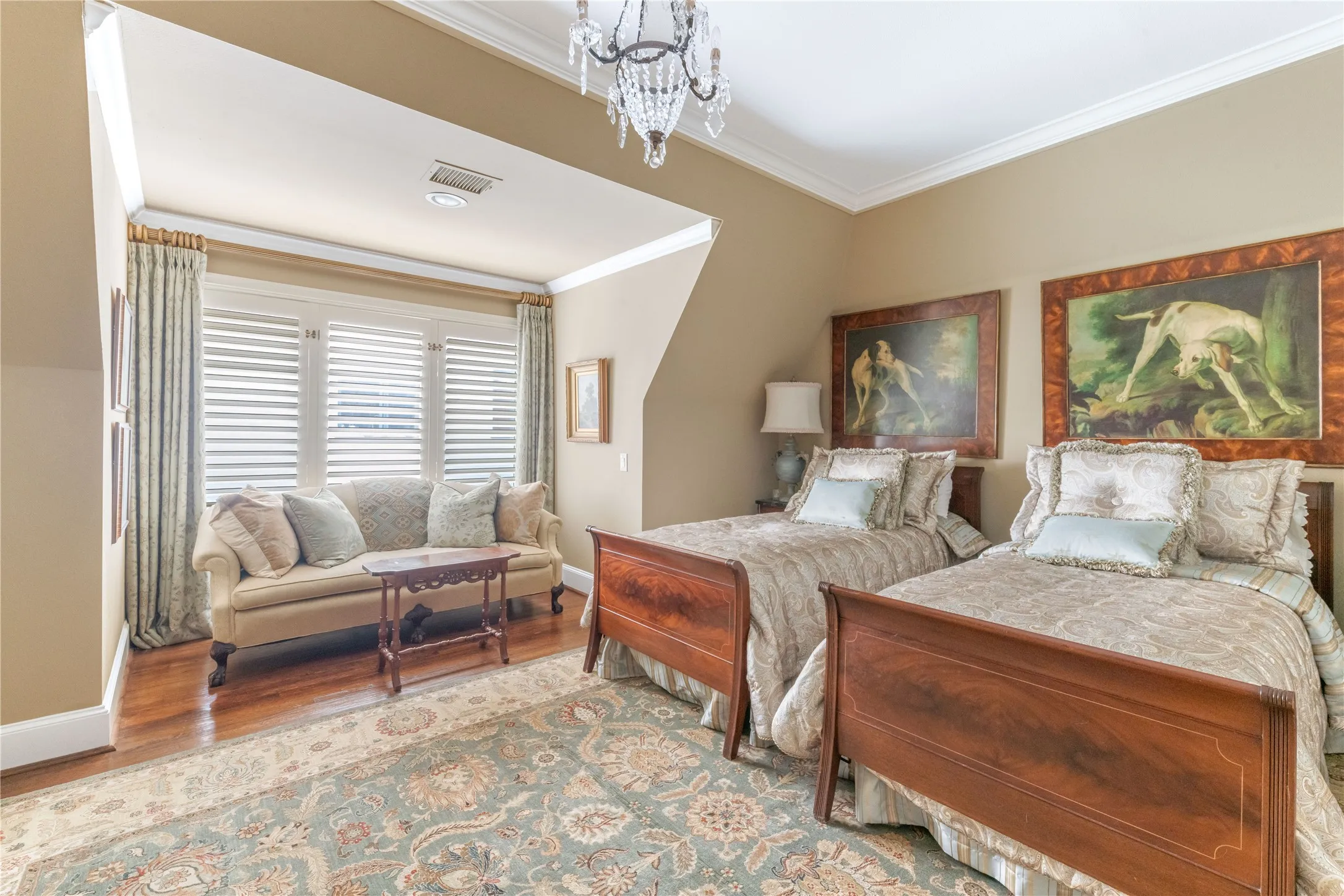 Single Family Residence For Sale in Dallas County , 6347 Woodland Drive, Dallas, Texas 75225, 6 Bedroom, 7 Bathroom, 3 Garage spaces, 7,746 Sqft, built in 1996, mls#21338116, Real Estate Agent in Dallas, Homes For Sale in Dallas county, Homes For Sale in Dallas, Realtor in Dallas Texas, Real Estate Brokerage Independent Realty Texas, Luminita Cordes Realtor