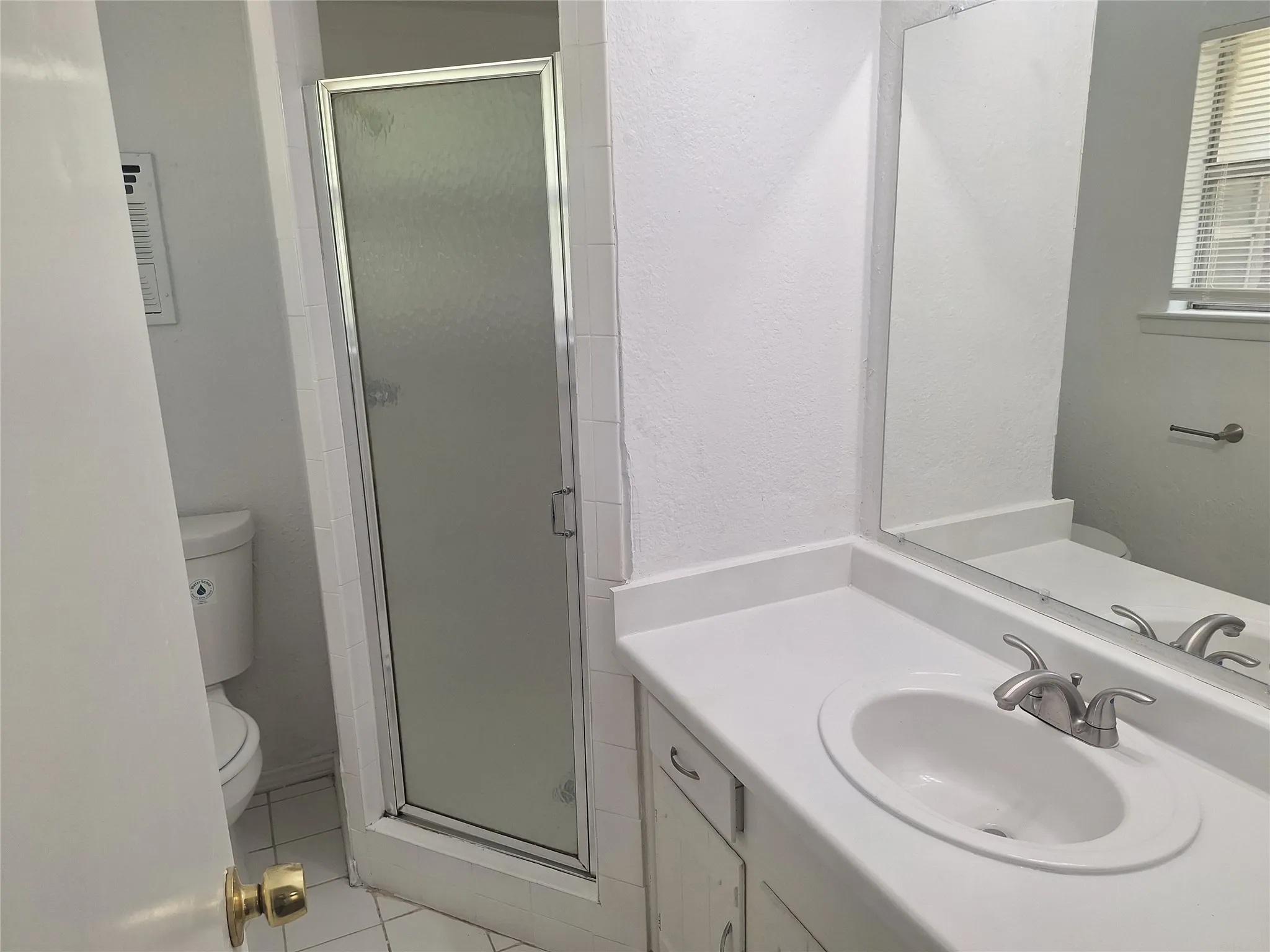 Single Family Residence For Rent in Tarrant County , 6005 Barry Drive, Watauga, Texas 76148, 3 Bedroom, 2 Bathroom, 1 Garage spaces, 1,311 Sqft, built in 1968, mls#21331647, Real Estate Agent in Watauga, Homes For Rent in Tarrant county, Homes For Rent in Watauga, Realtor in Watauga Texas, Real Estate Brokerage Independent Realty Texas, Luminita Cordes Realtor
