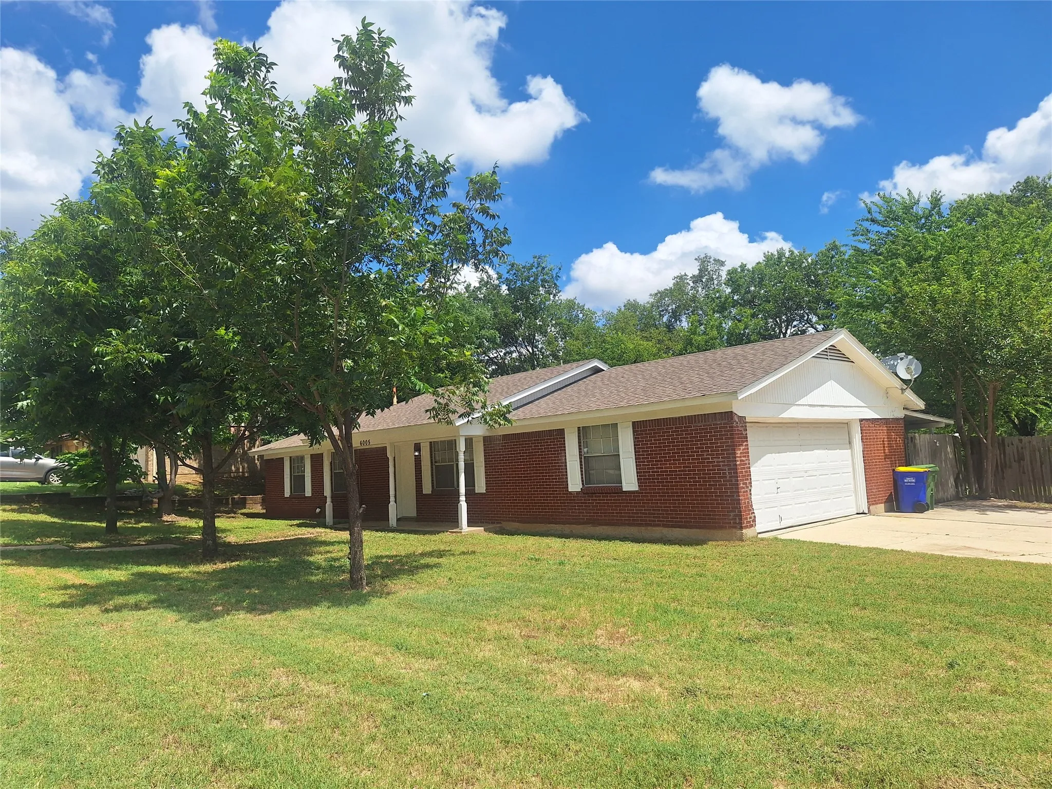 Single Family Residence For Rent in Tarrant County , 6005 Barry Drive, Watauga, Texas 76148, 3 Bedroom, 2 Bathroom, 1 Garage spaces, 1,311 Sqft, built in 1968, mls#21331647, Real Estate Agent in Watauga, Homes For Rent in Tarrant county, Homes For Rent in Watauga, Realtor in Watauga Texas, Real Estate Brokerage Independent Realty Texas, Luminita Cordes Realtor