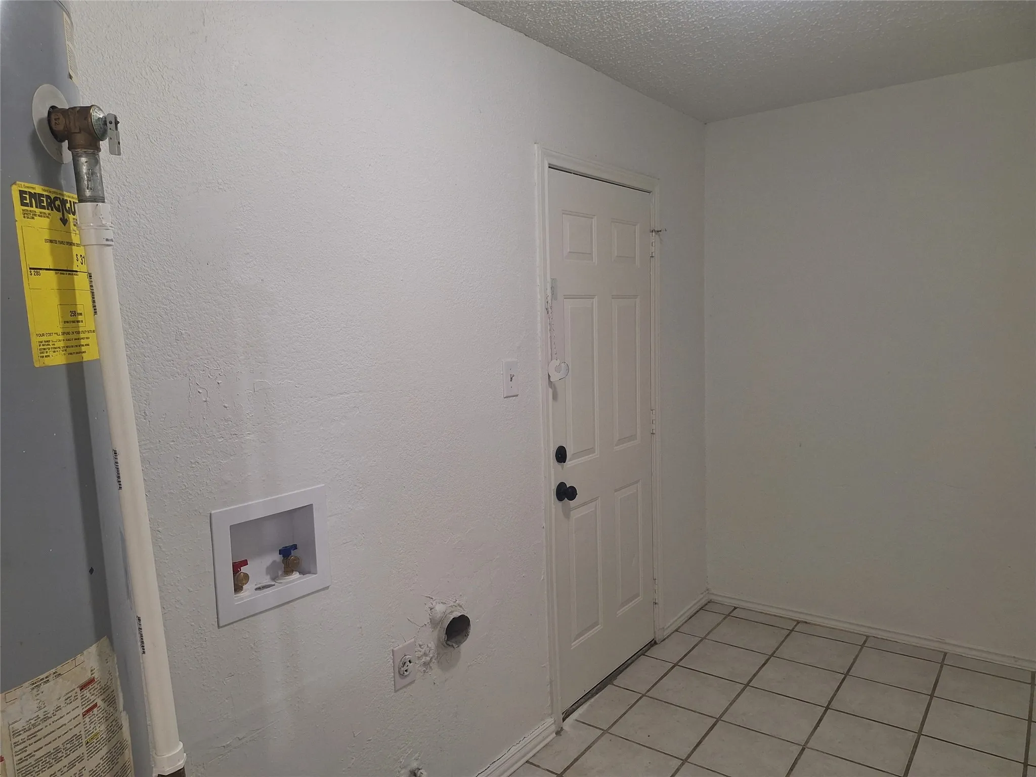 Single Family Residence For Rent in Tarrant County , 6005 Barry Drive, Watauga, Texas 76148, 3 Bedroom, 2 Bathroom, 1 Garage spaces, 1,311 Sqft, built in 1968, mls#21331647, Real Estate Agent in Watauga, Homes For Rent in Tarrant county, Homes For Rent in Watauga, Realtor in Watauga Texas, Real Estate Brokerage Independent Realty Texas, Luminita Cordes Realtor