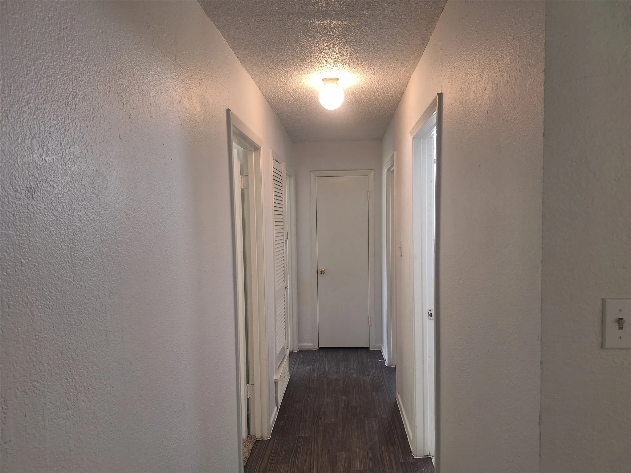 Single Family Residence For Rent in Tarrant County , 6005 Barry Drive, Watauga, Texas 76148, 3 Bedroom, 2 Bathroom, 1 Garage spaces, 1,311 Sqft, built in 1968, mls#21331647, Real Estate Agent in Watauga, Homes For Rent in Tarrant county, Homes For Rent in Watauga, Realtor in Watauga Texas, Real Estate Brokerage Independent Realty Texas, Luminita Cordes Realtor