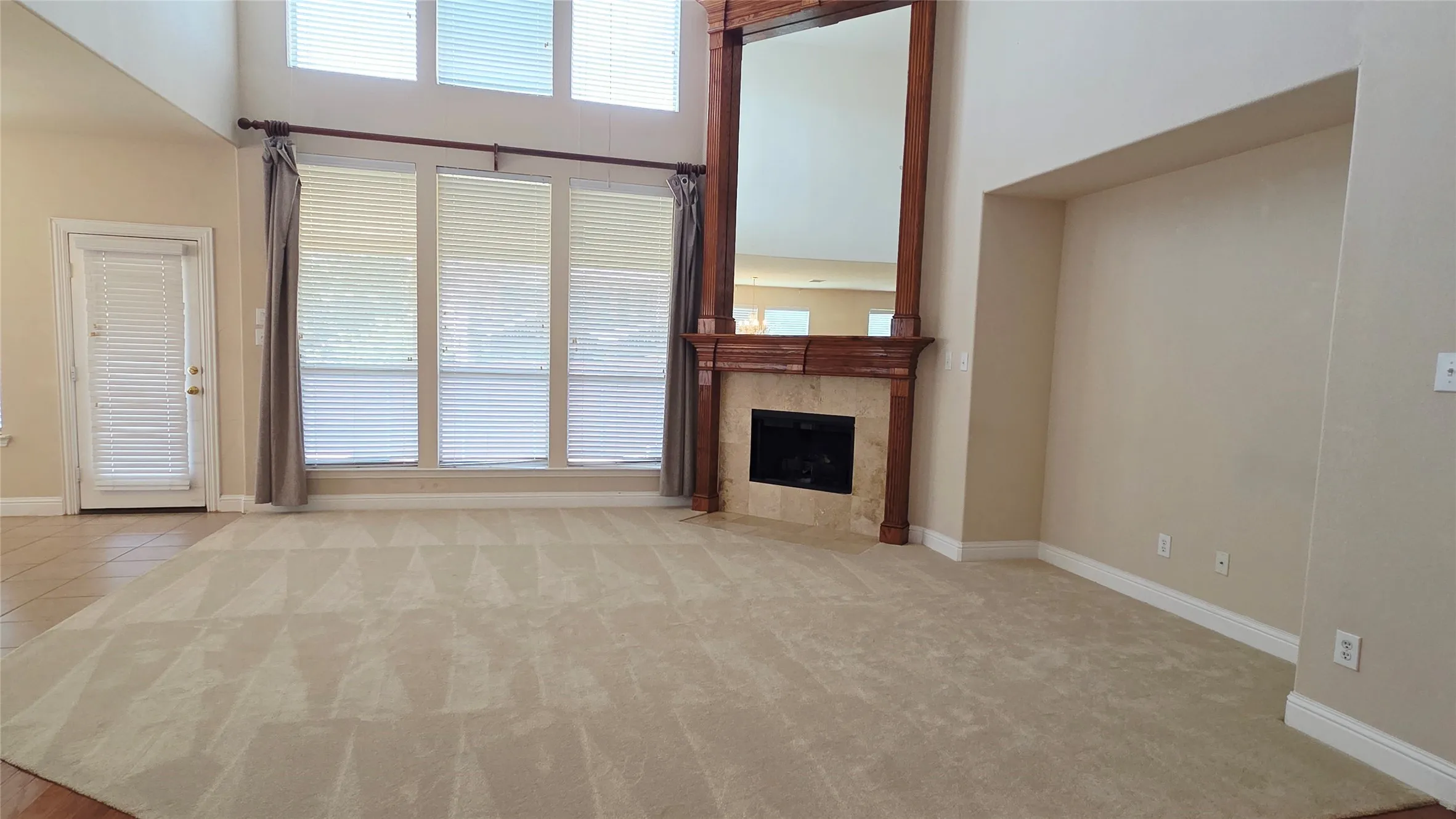 Single Family Residence For Rent in Dallas County , 1902 Smoke Tree Trail, Garland, Texas 75040, 5 Bedroom, 4 Bathroom, 2 Garage spaces, 3,943 Sqft, built in 2005, mls#21338134, Real Estate Agent in Garland, Homes For Rent in Dallas county, Homes For Rent in Garland, Realtor in Garland Texas, Real Estate Brokerage Independent Realty Texas, Luminita Cordes Realtor
