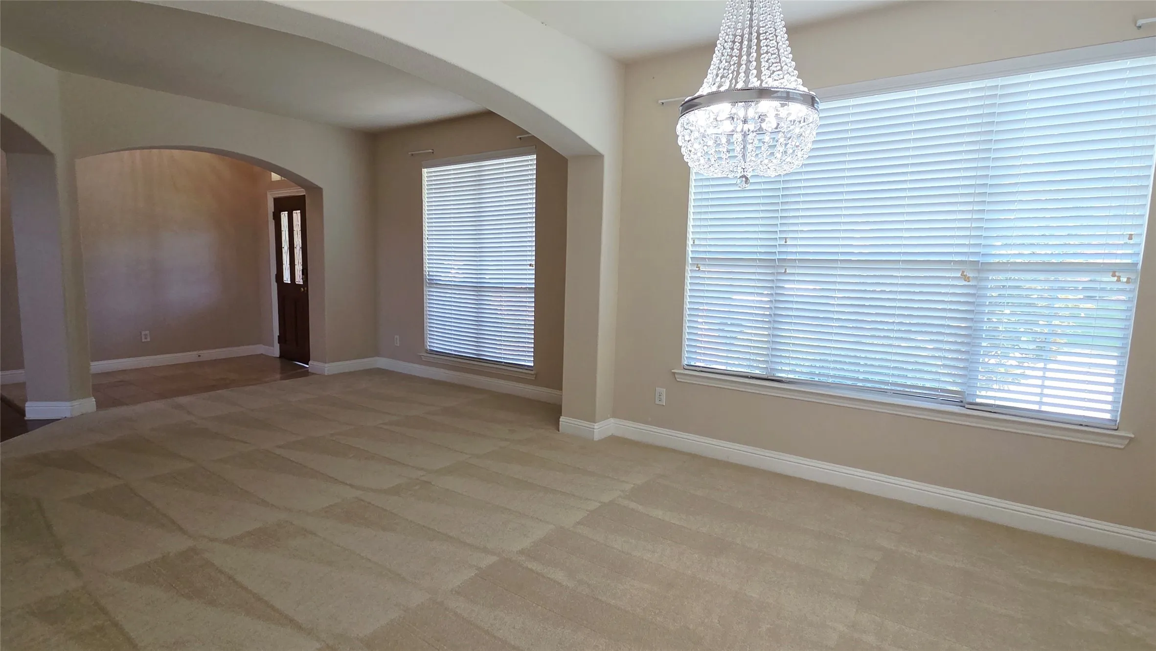 Single Family Residence For Rent in Dallas County , 1902 Smoke Tree Trail, Garland, Texas 75040, 5 Bedroom, 4 Bathroom, 2 Garage spaces, 3,943 Sqft, built in 2005, mls#21338134, Real Estate Agent in Garland, Homes For Rent in Dallas county, Homes For Rent in Garland, Realtor in Garland Texas, Real Estate Brokerage Independent Realty Texas, Luminita Cordes Realtor