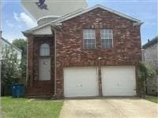 Single Family Residence For Sale in Denton County , 1416 Drake Lane, Lewisville, Texas 75077, 3 Bedroom, 2 Bathroom, 2 Garage spaces, 1,799 Sqft, built in 1999, mls#21338141, Real Estate Agent in Lewisville, Homes For Sale in Denton county, Homes For Sale in Lewisville, Realtor in Lewisville Texas, Real Estate Brokerage Independent Realty Texas, Luminita Cordes Realtor